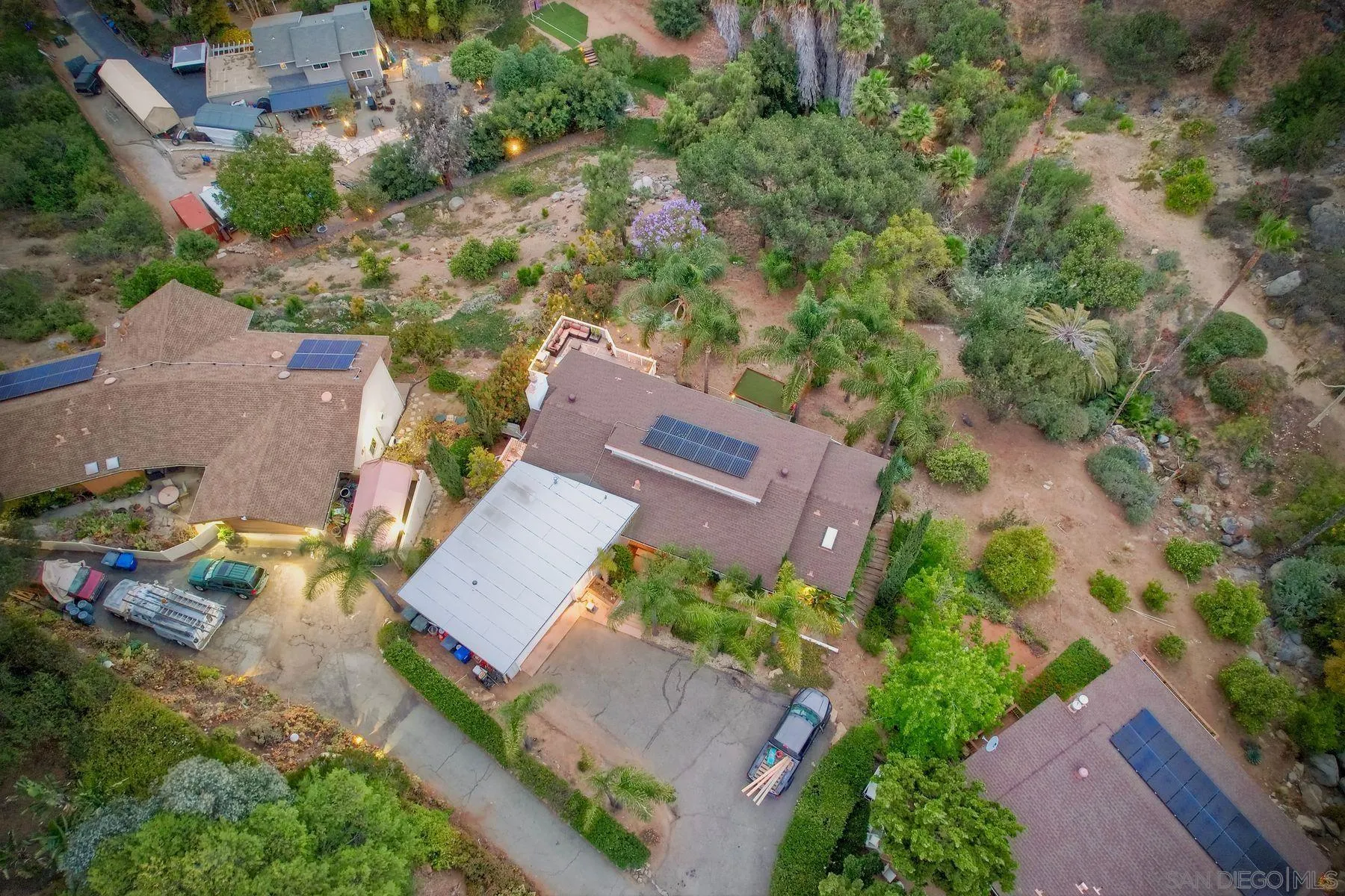 https://cdn.realtyfeed.com/cdn/127/260016532/021607a29aa7ea26e9a170805597bb49.webp