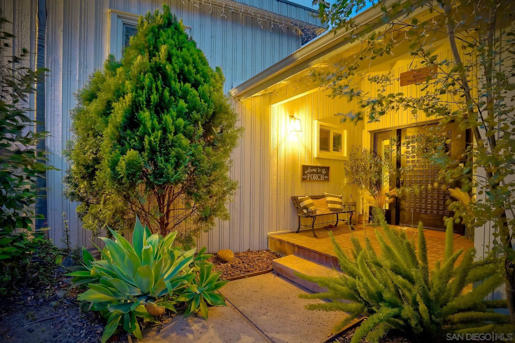 https://cdn.realtyfeed.com/cdn/127/260016532/0d665fa97c675b25b02791748f5a39a2.webp