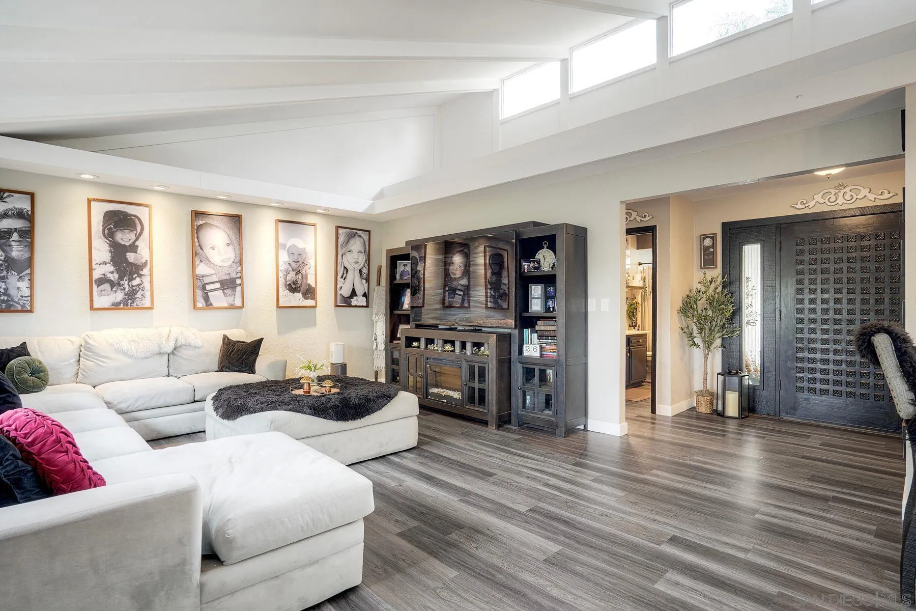 https://cdn.realtyfeed.com/cdn/127/260016532/41368c39fb7a04978e19a158372940c1.webp