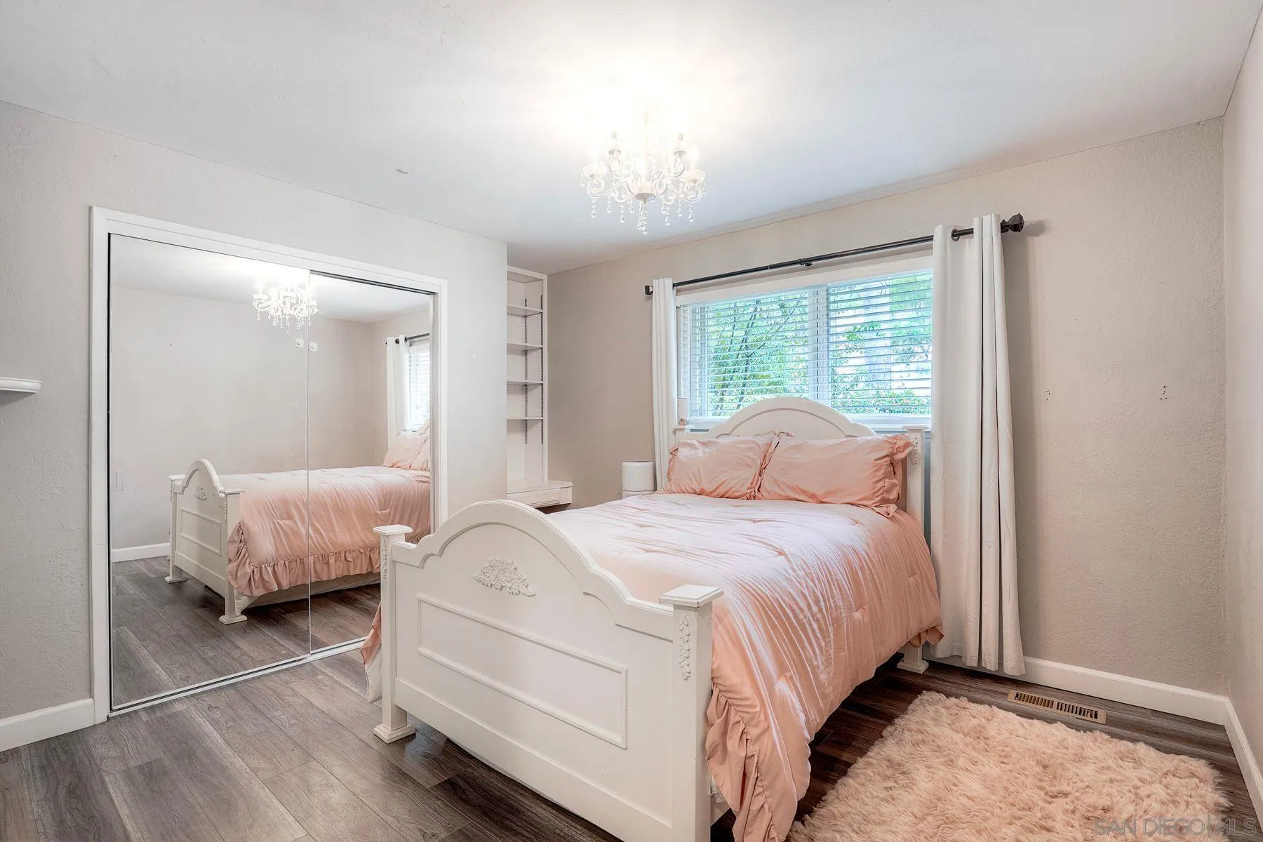https://cdn.realtyfeed.com/cdn/127/260016532/73c0664091e8f0e59283224157f6f199.webp