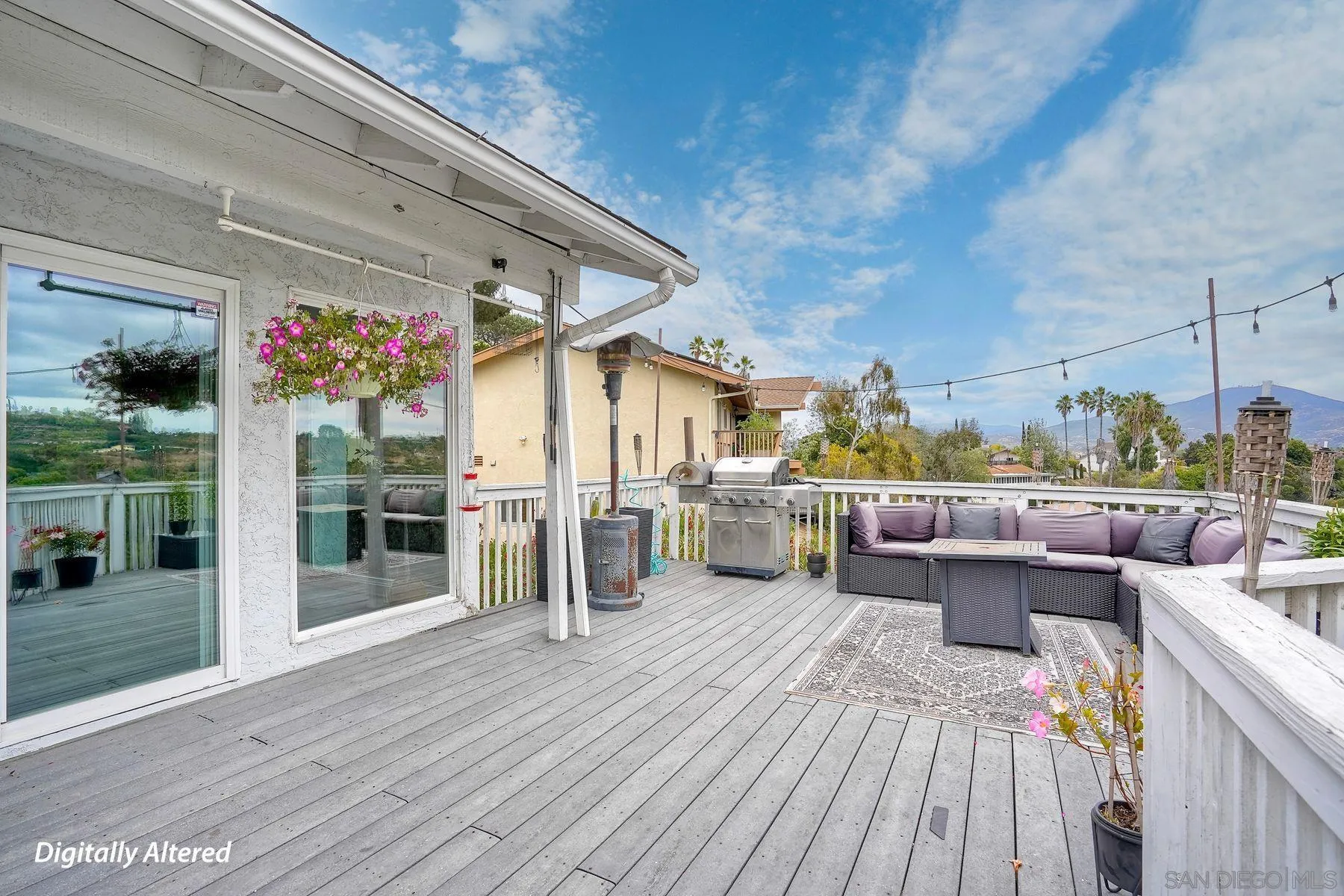 https://cdn.realtyfeed.com/cdn/127/260016532/88b6697712438f1f3c476cc9ed593fd0.webp