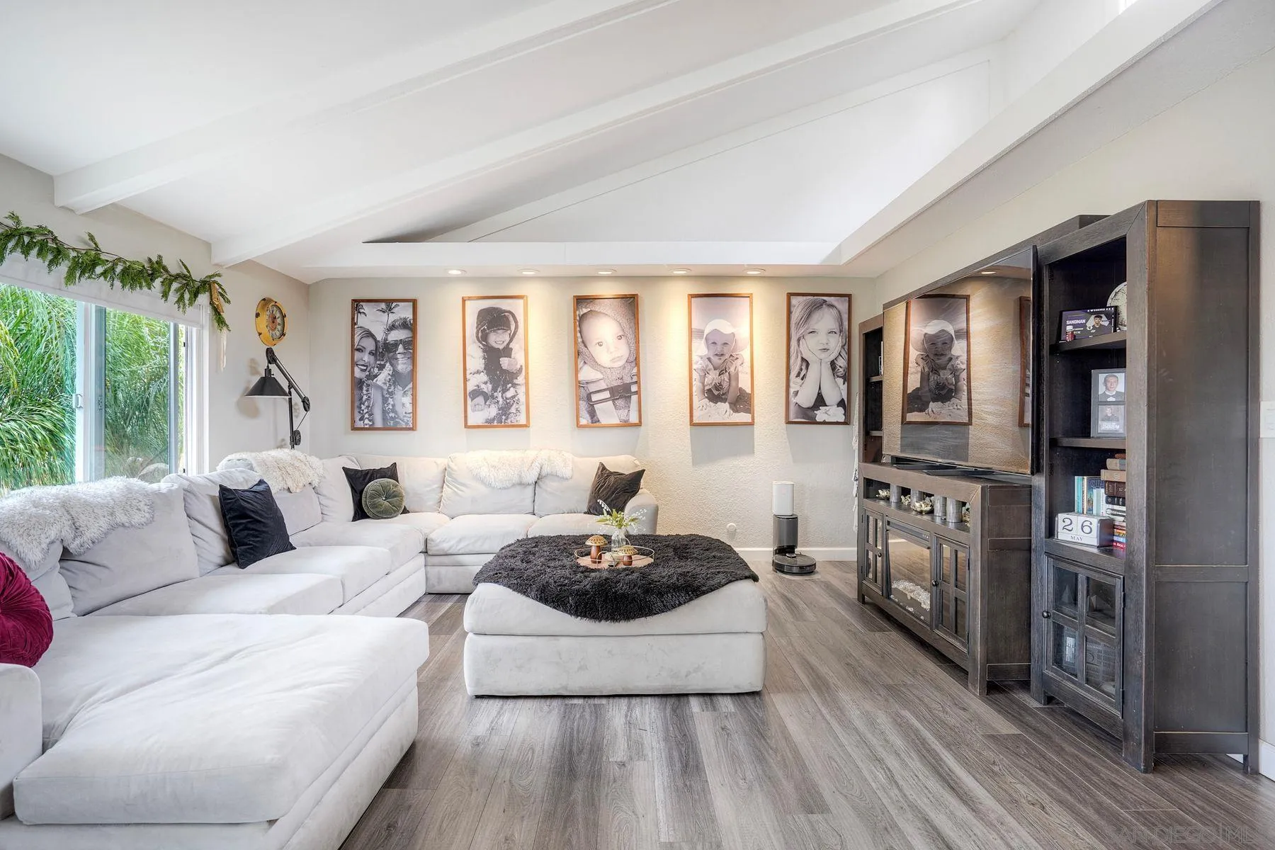 https://cdn.realtyfeed.com/cdn/127/260016532/dd2cccbfa0ae857ee9833a0030dd7bd3.webp