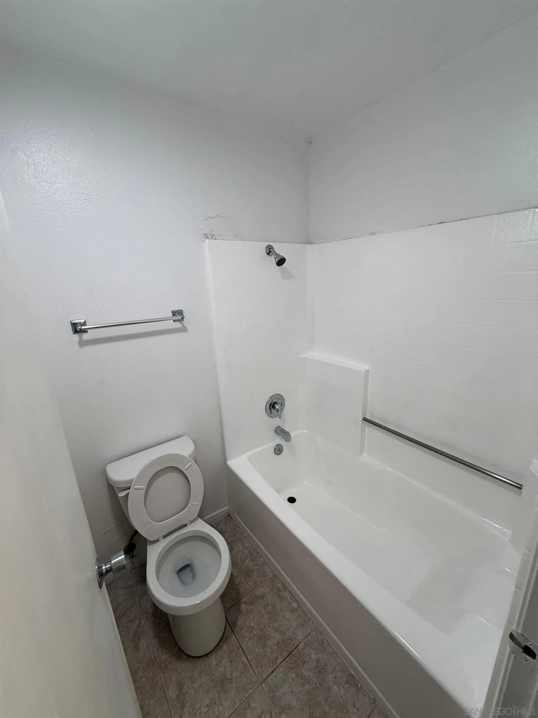 Photo #14: 260016533 Listing: Photo #14