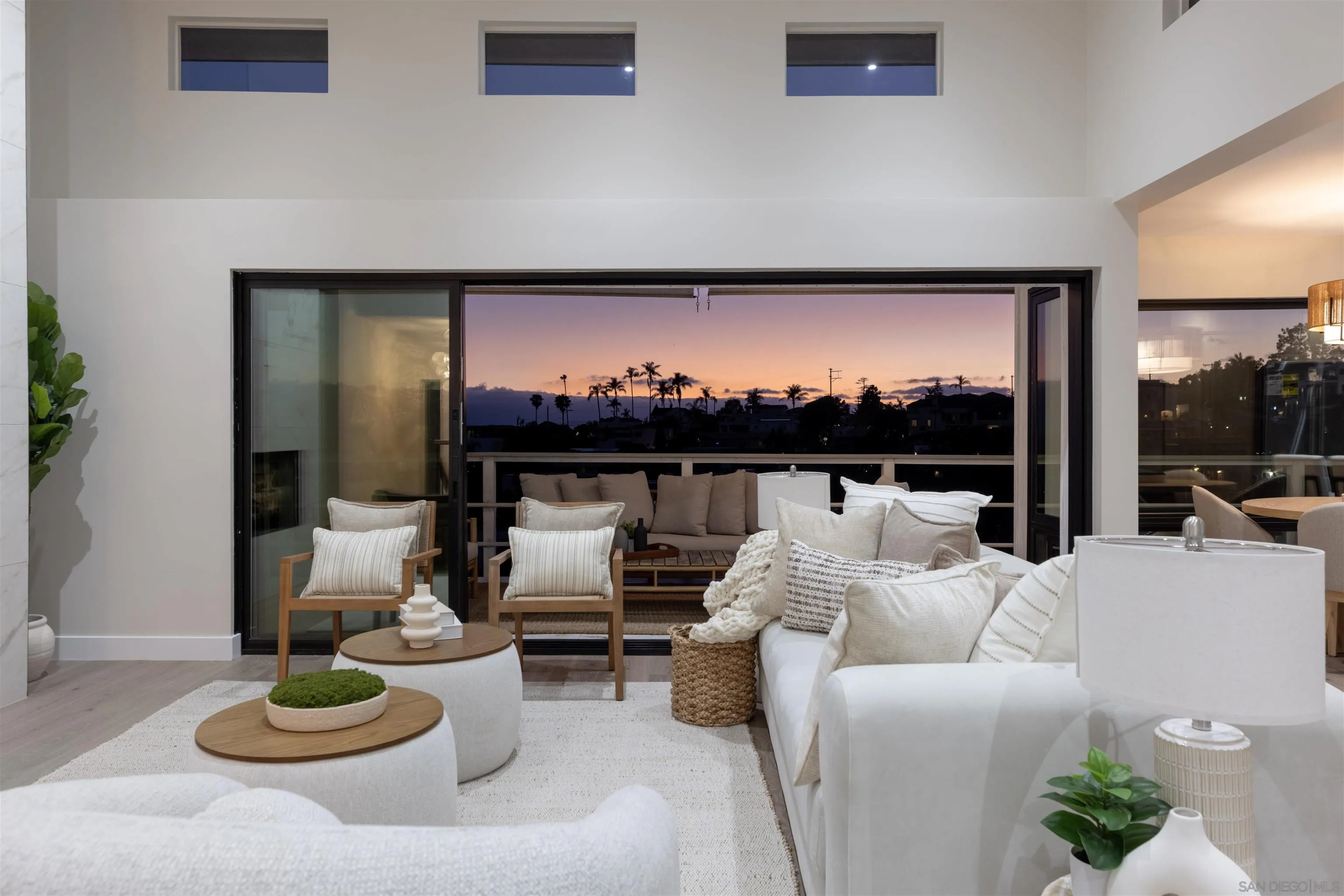 https://cdn.realtyfeed.com/cdn/127/260016539/21d829daf675fcd362d072d4719b1dc9.webp