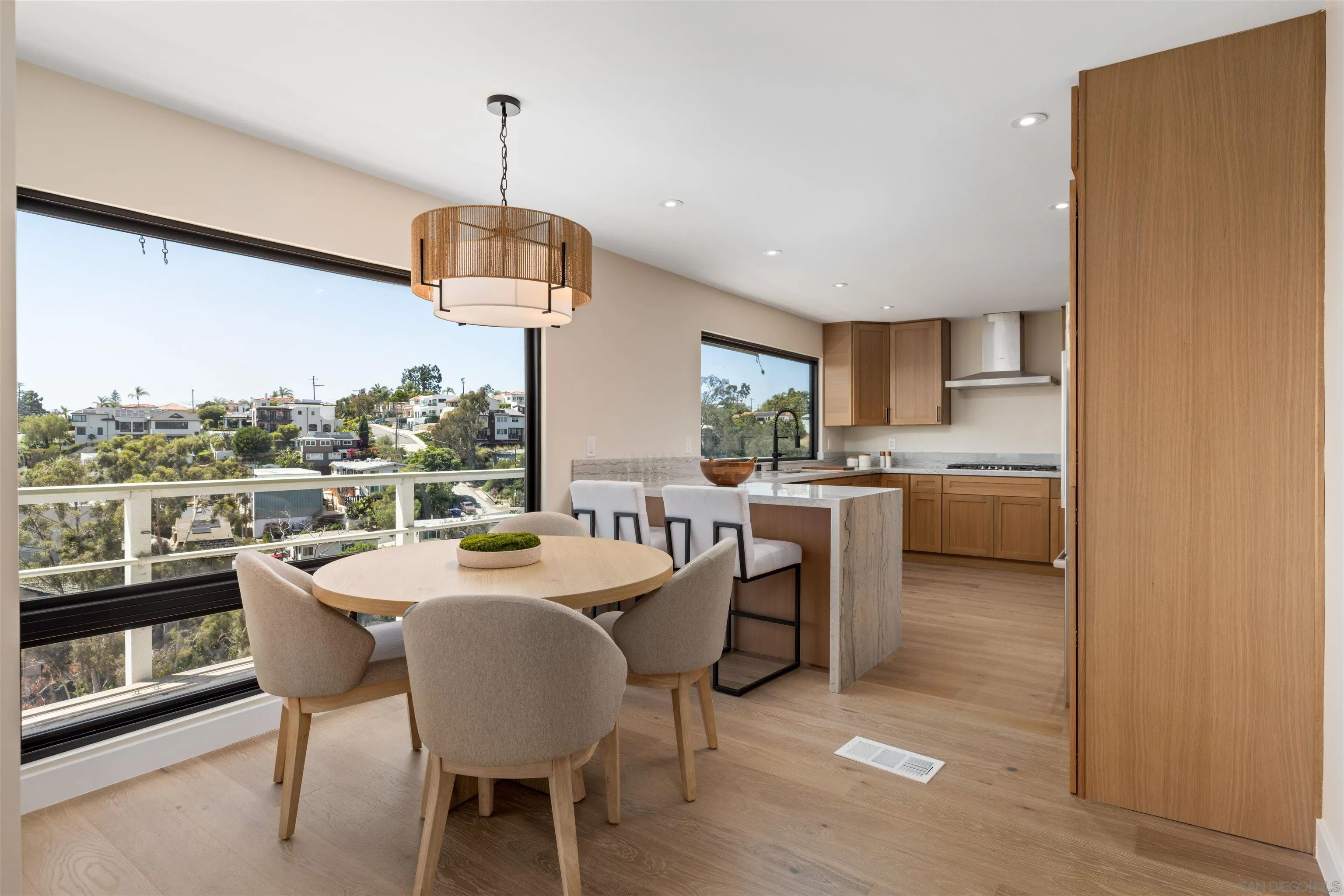 https://cdn.realtyfeed.com/cdn/127/260016539/78d892ed4589093fa78ebdd1209a807b.webp