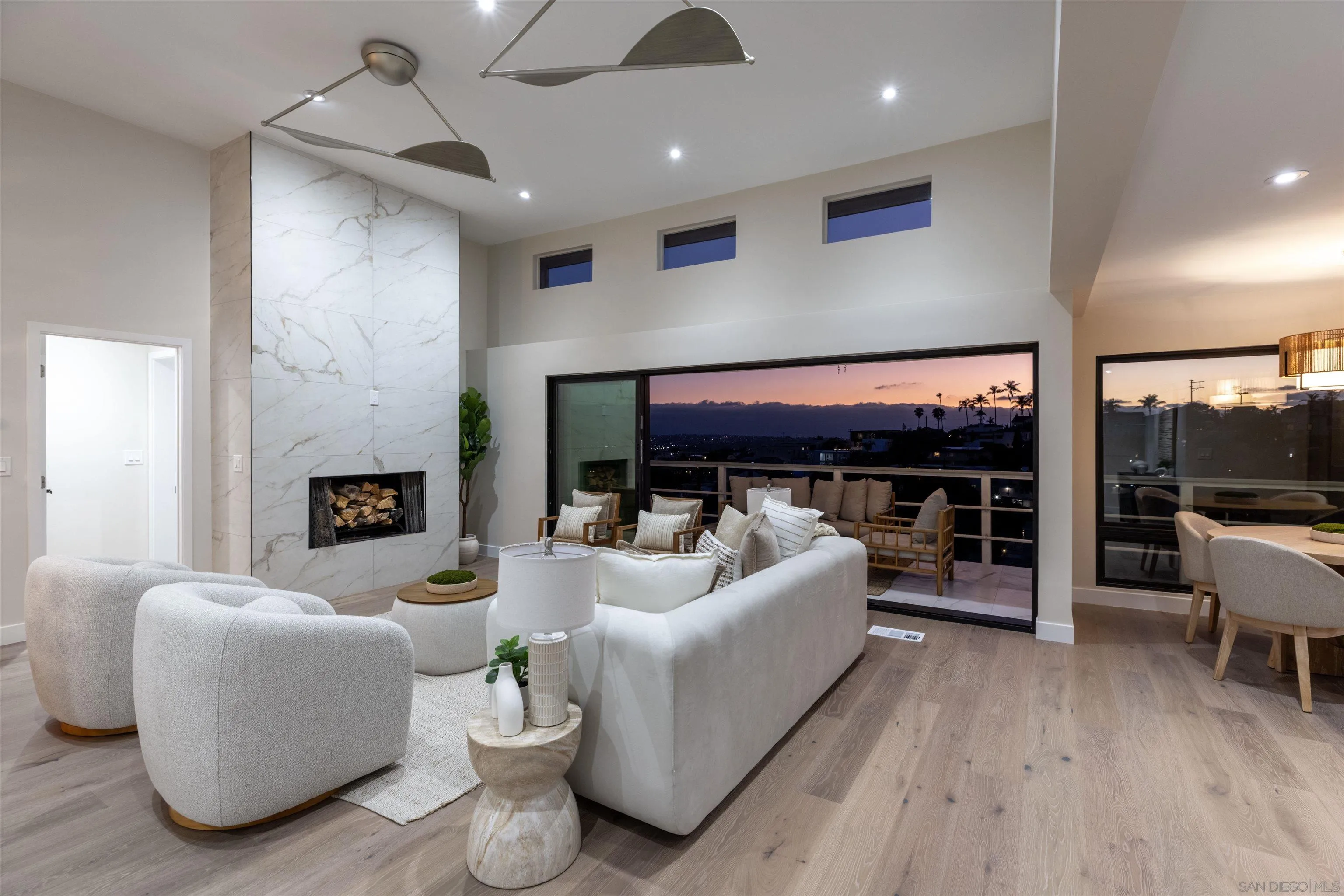 https://cdn.realtyfeed.com/cdn/127/260016539/9f0997326b9ffda08f327a5379df363b.webp