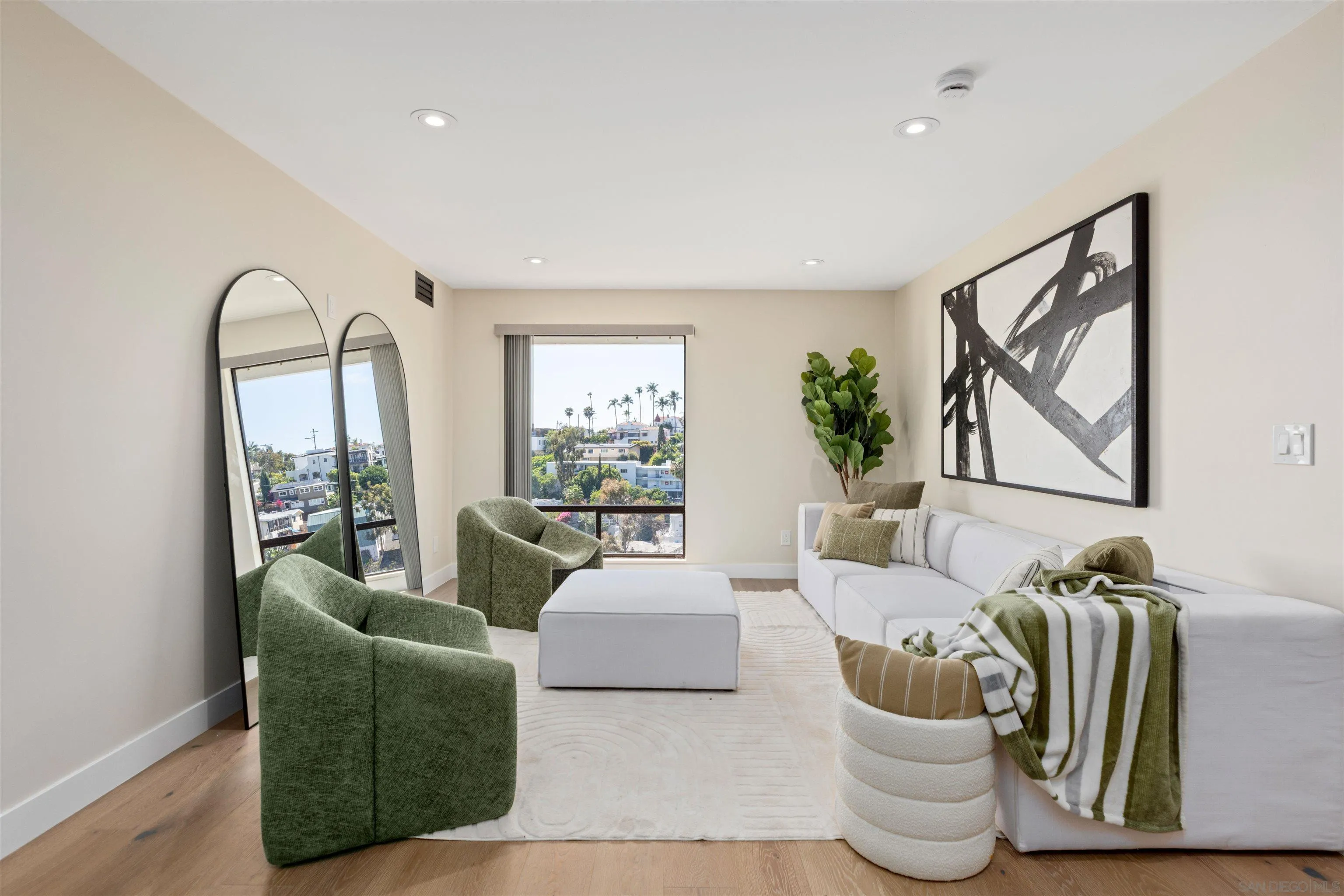 https://cdn.realtyfeed.com/cdn/127/260016539/d83ad37ca2eb41f589fa8c7b6f6265df.webp