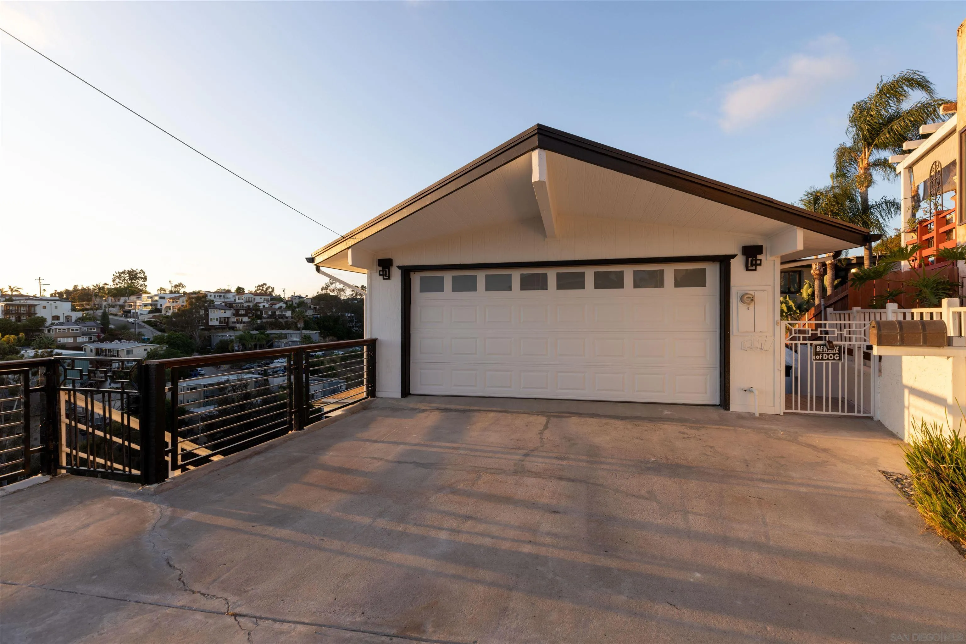 https://cdn.realtyfeed.com/cdn/127/260016539/f8d1d6a8cd9befd807b1fbc608174dde.webp