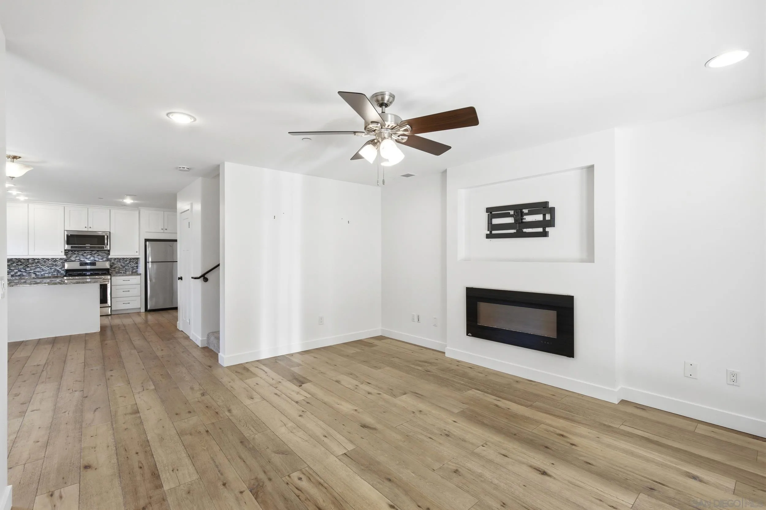 Photo #7: 260016541 Listing: Photo #7