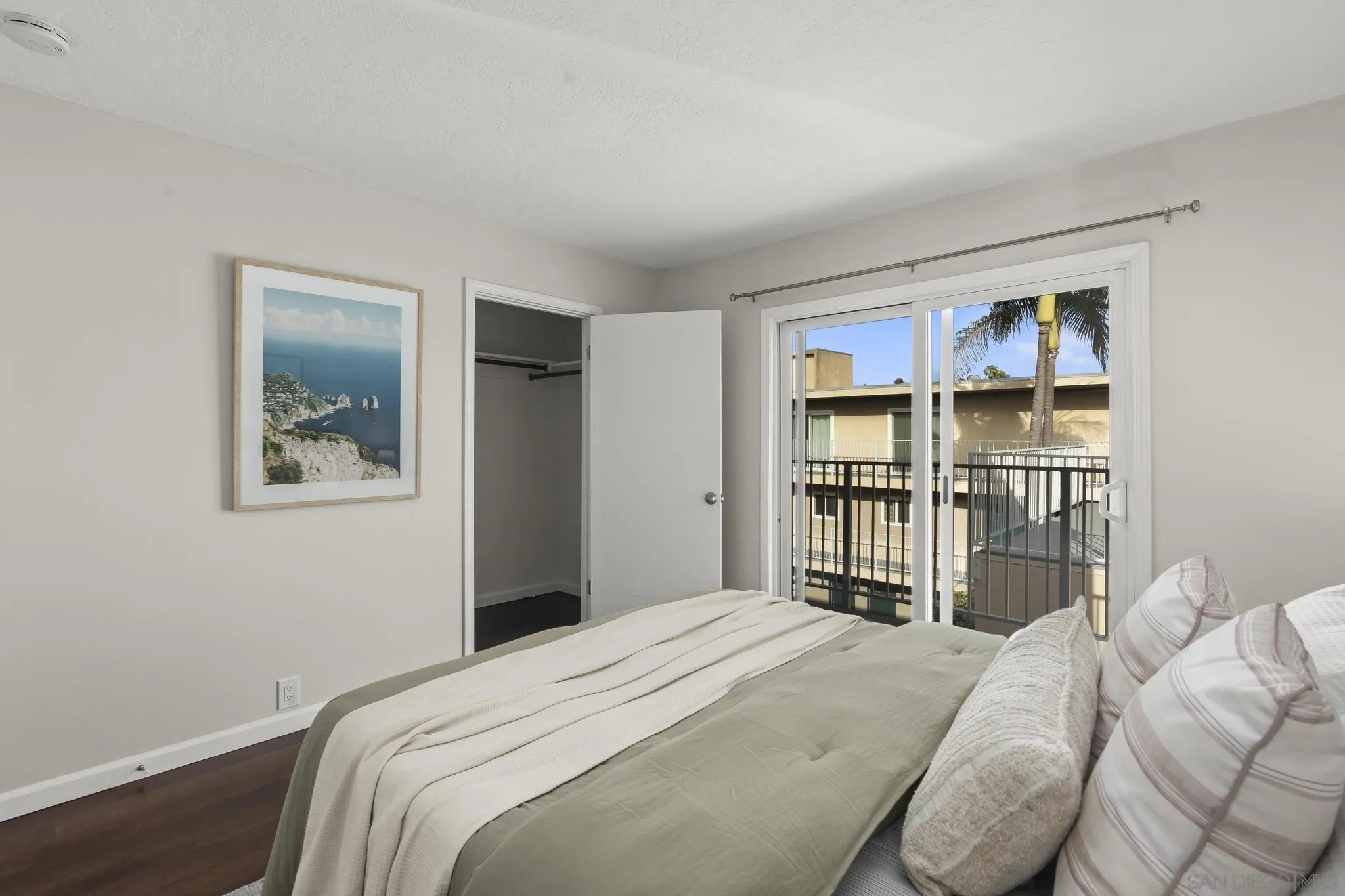 Photo #38: 260016543 Listing: Photo #38