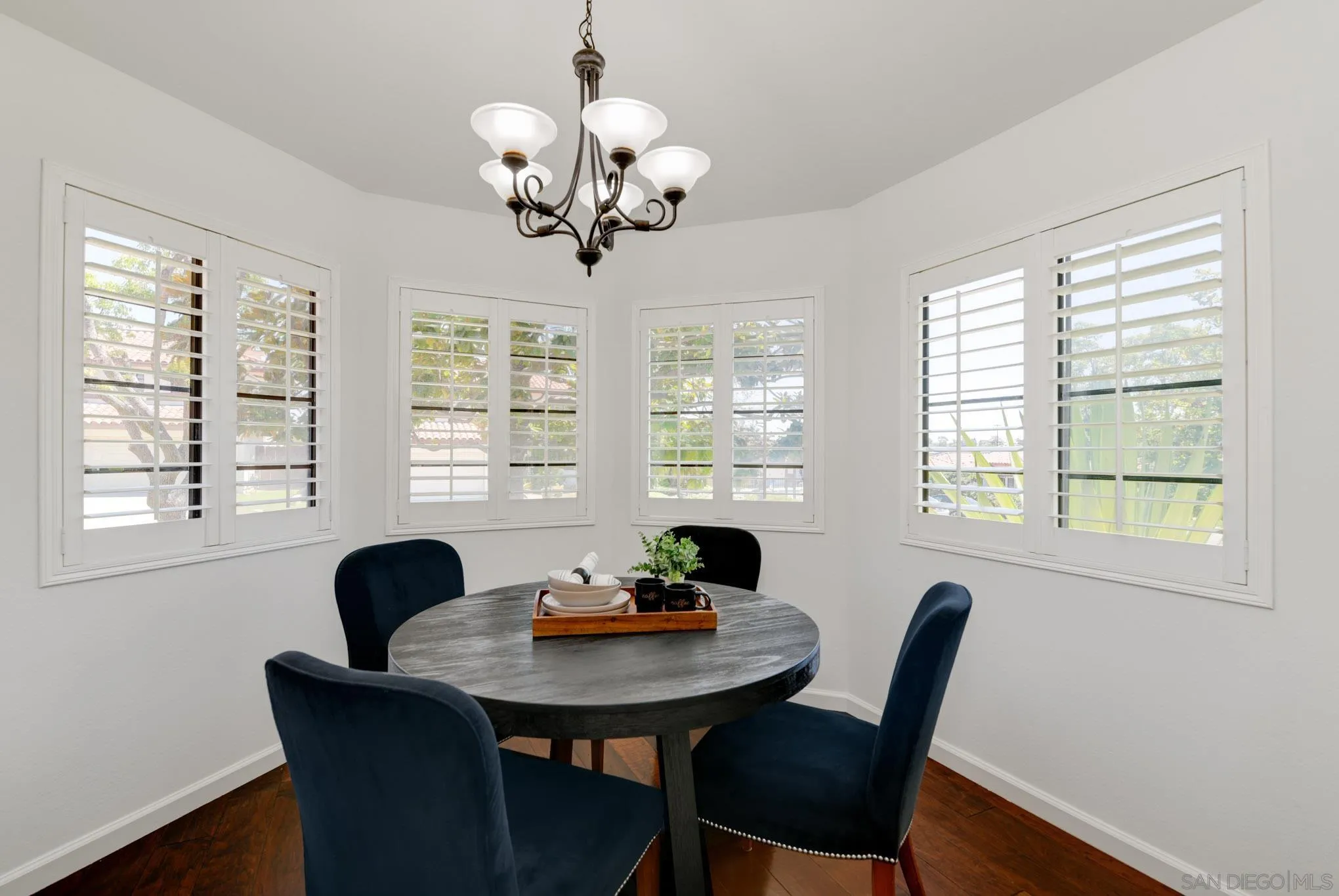 https://cdn.realtyfeed.com/cdn/127/260016551/369561aae4de750b6f660aacc66d6d73.webp