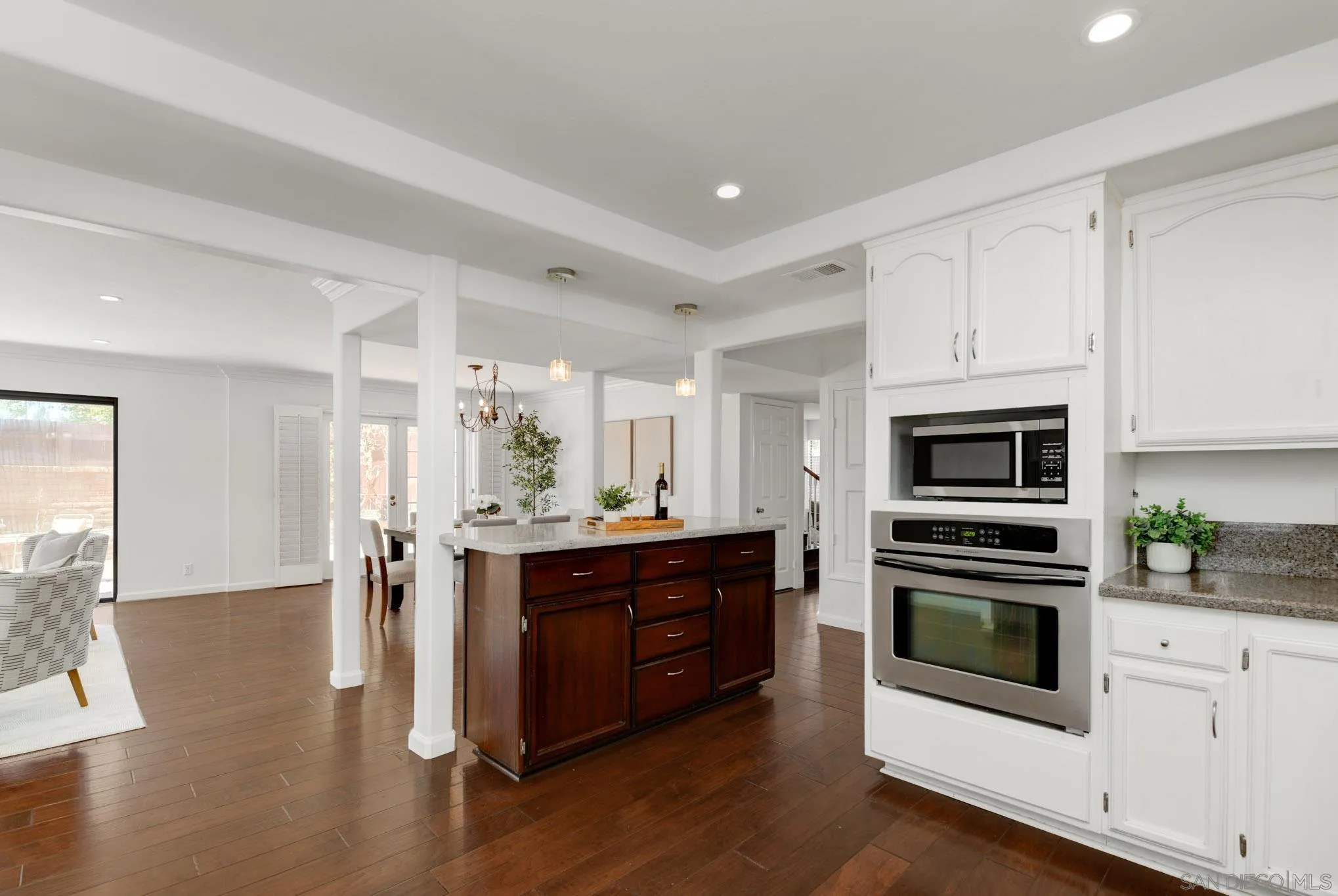 https://cdn.realtyfeed.com/cdn/127/260016551/7a722e74589ffe0225ce9e13dbfd6042.webp