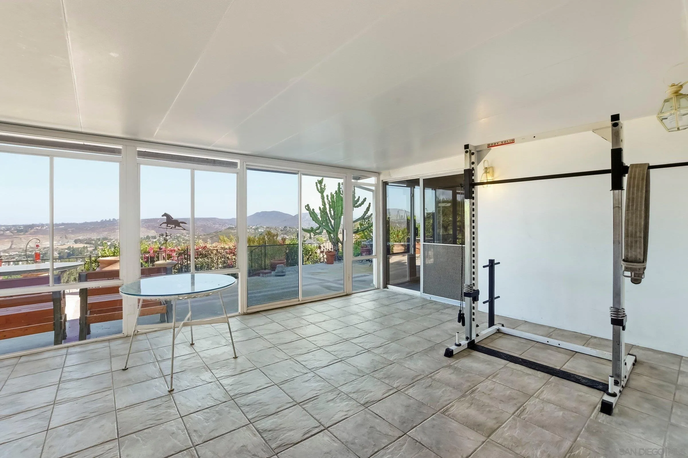 https://cdn.realtyfeed.com/cdn/127/260016552/50e1975cd1fa1d08414957dbf9745984.webp