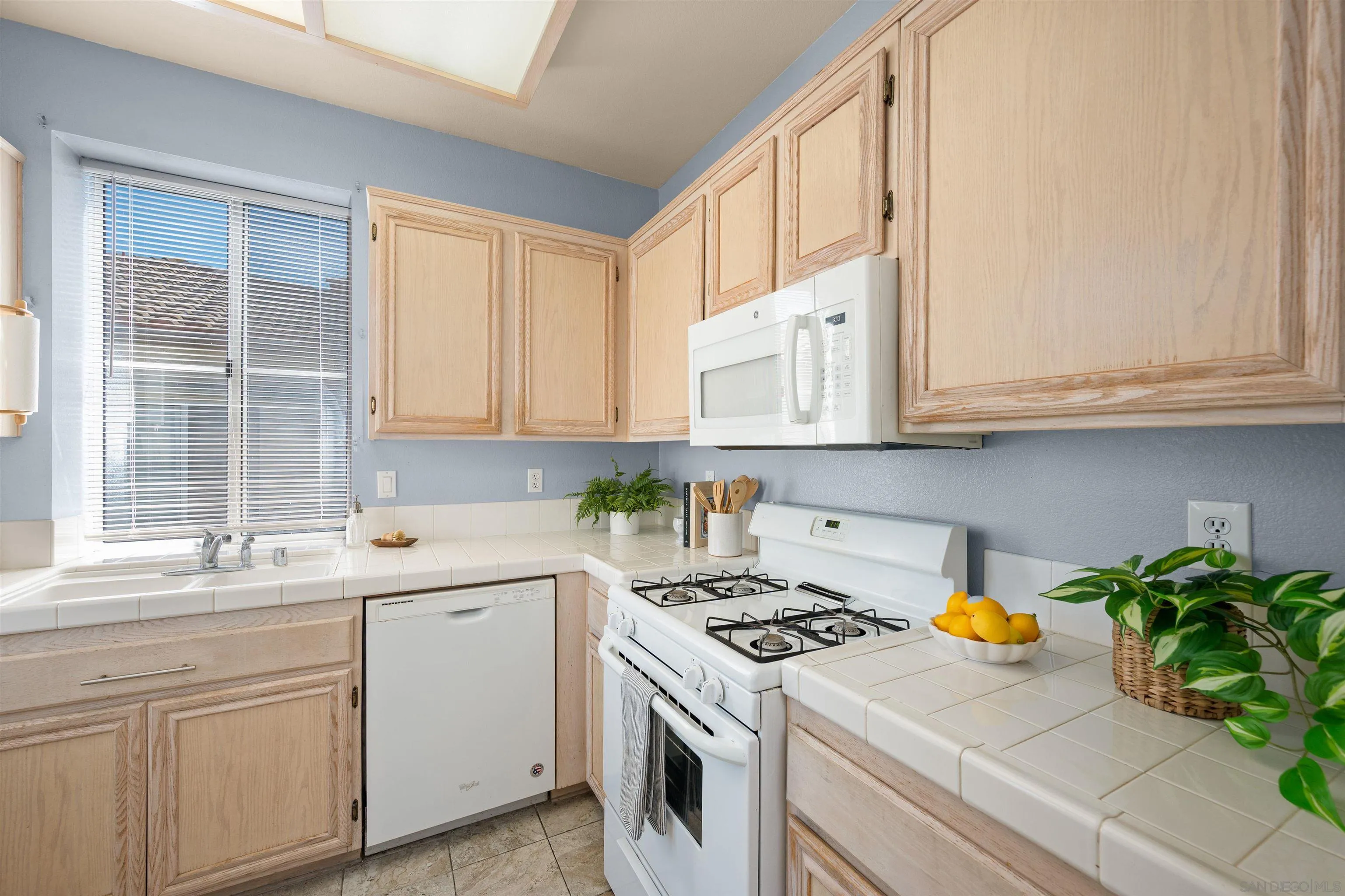 Photo #18: 260016557 Listing: Photo #18