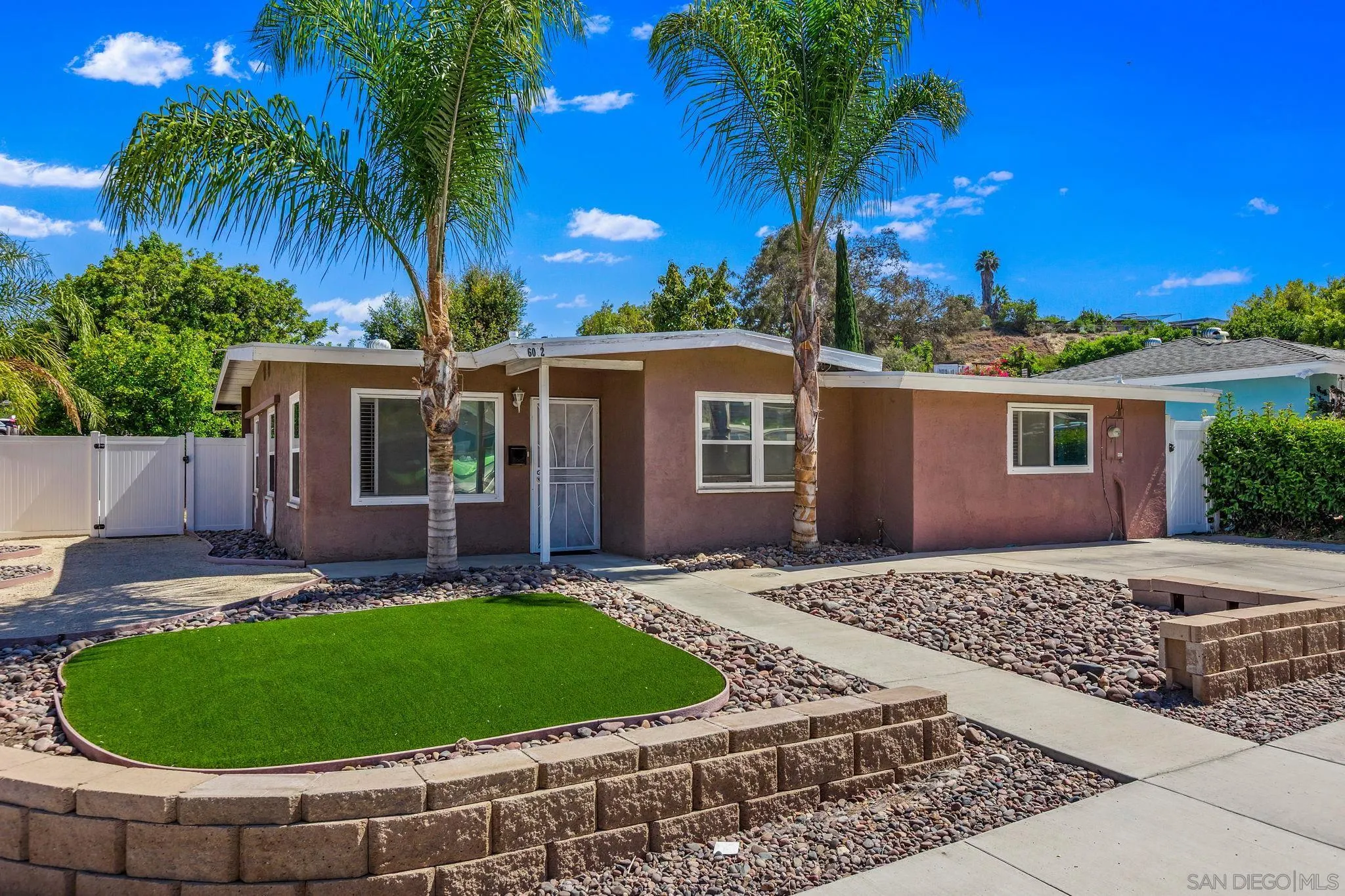 https://cdn.realtyfeed.com/cdn/127/260016559/14d6c04fc077c94903c1ccf3cafa8826.webp