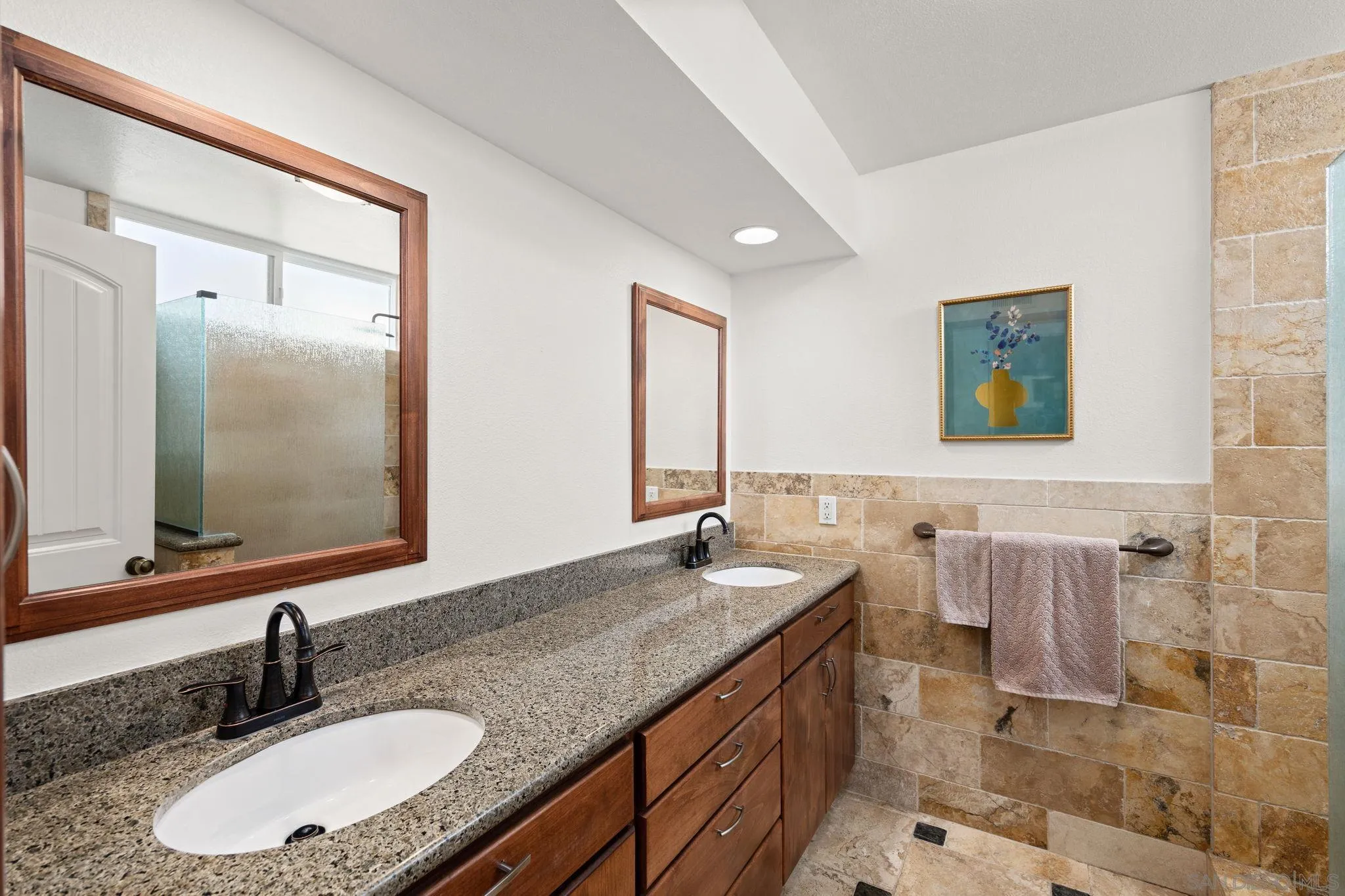https://cdn.realtyfeed.com/cdn/127/260016562/b64512b0091665a5ebebf482c90f2be4.webp