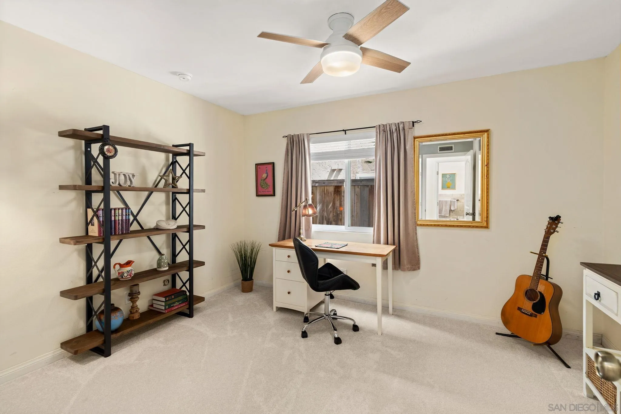 https://cdn.realtyfeed.com/cdn/127/260016562/d41f3579b48d36a48c68539bb12b4d16.webp