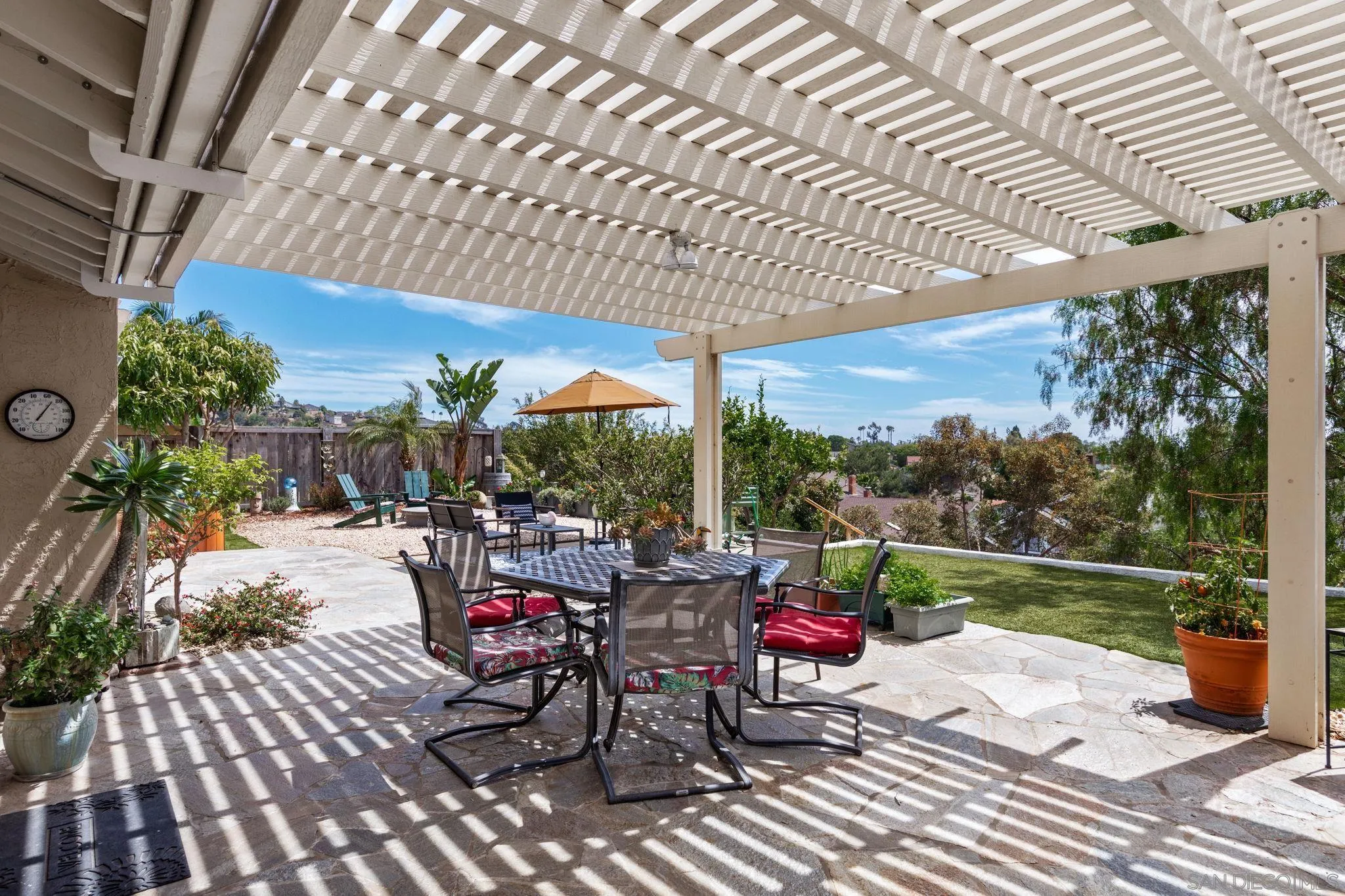 https://cdn.realtyfeed.com/cdn/127/260016562/fbe5671f4bd1a1df992613025a2fcd7e.webp