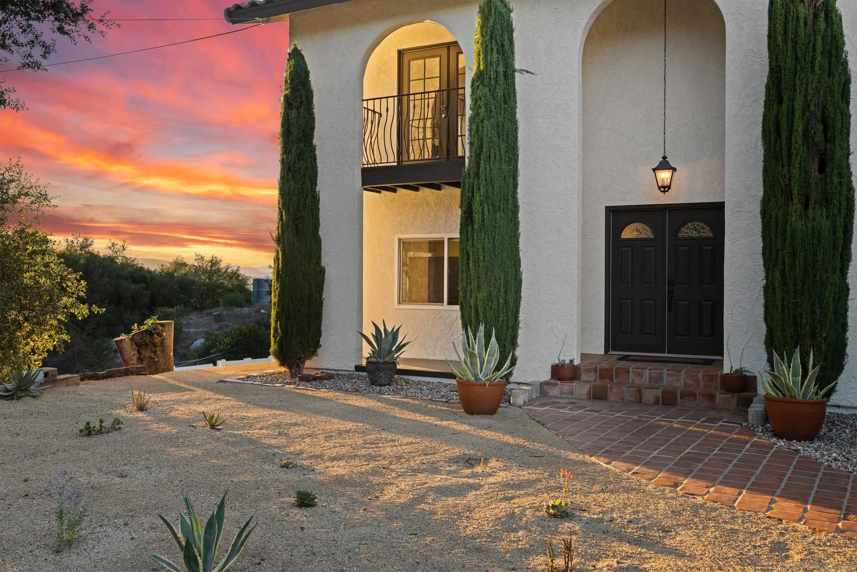 https://cdn.realtyfeed.com/cdn/127/260016569/1170375411113e1d985baddc9b61a3ac.webp