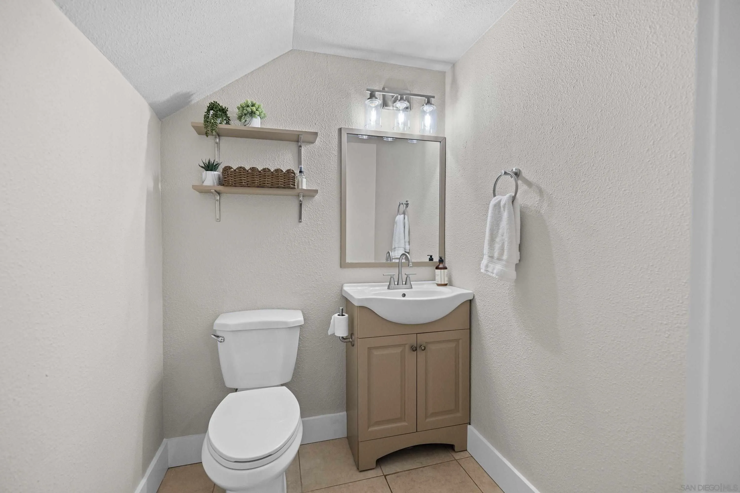 https://cdn.realtyfeed.com/cdn/127/260016569/d8624315e274e2b4dbc7be3939030473.webp