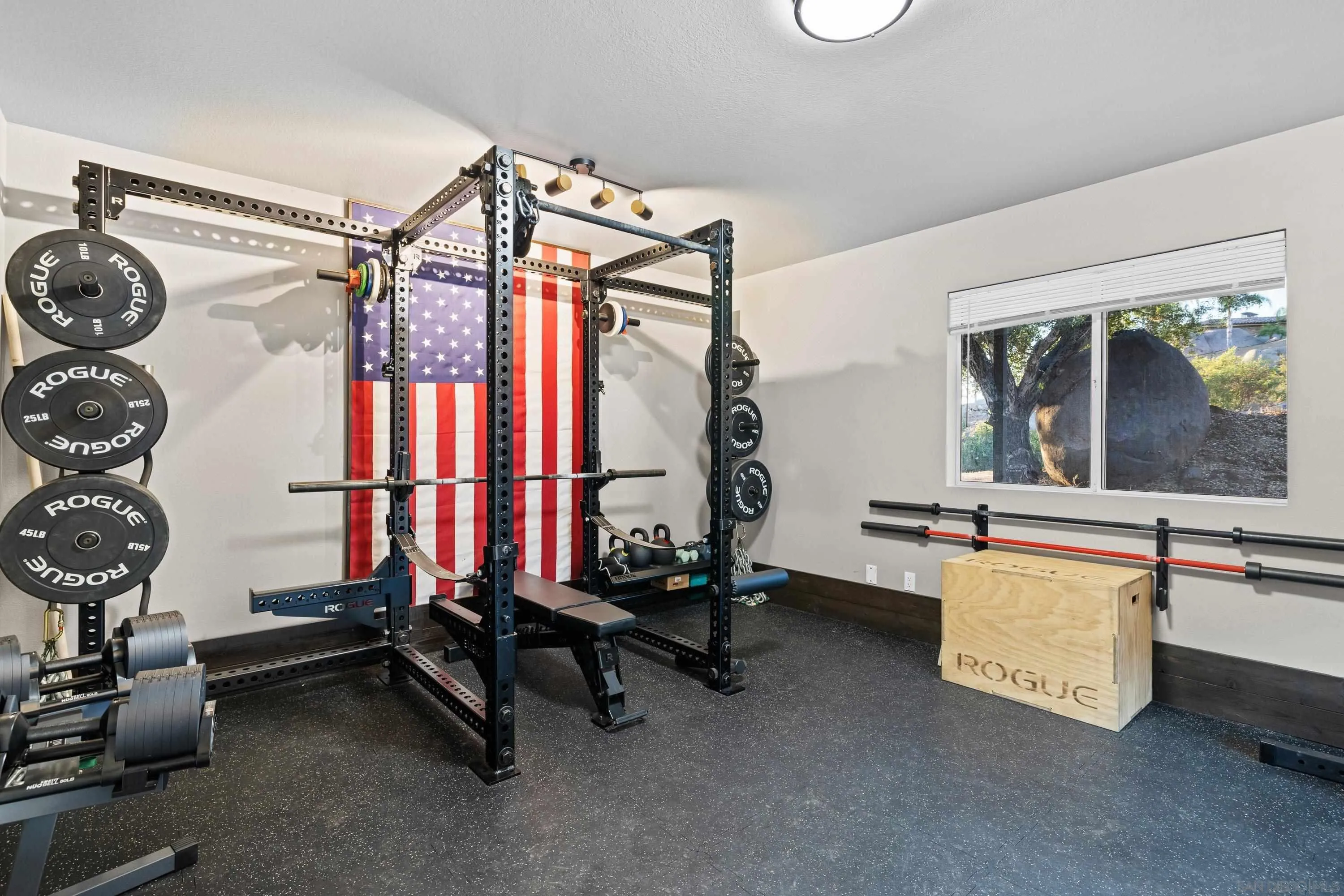 https://cdn.realtyfeed.com/cdn/127/260016569/de1902055a12dd963377fbf37165c620.webp
