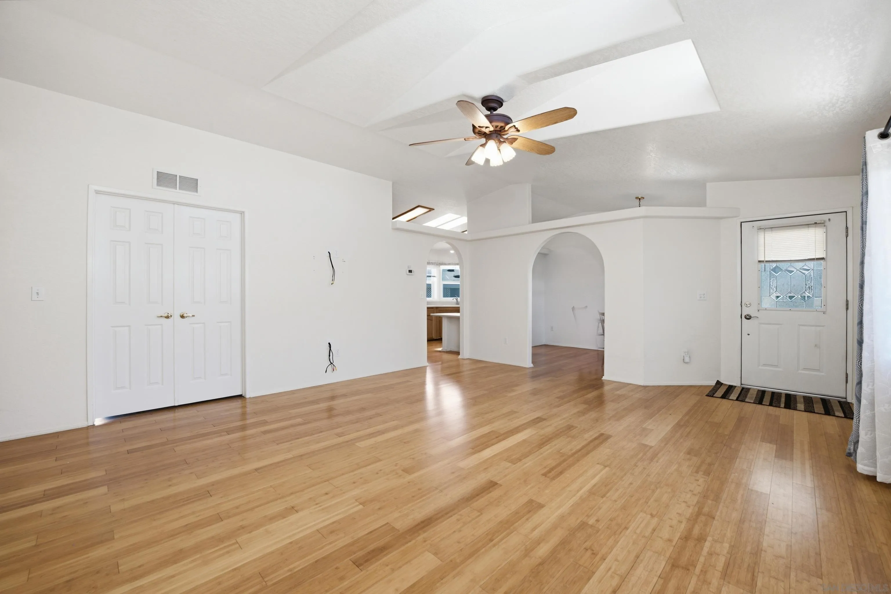 https://cdn.realtyfeed.com/cdn/127/260016576/9bfcc23086527865d6b9735c9ad5a5bc.webp
