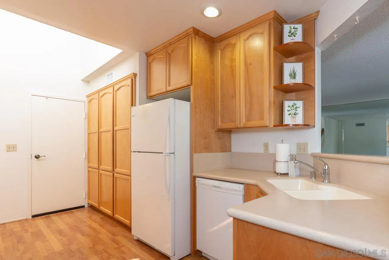Photo #13: 260016577 Listing: Photo #13