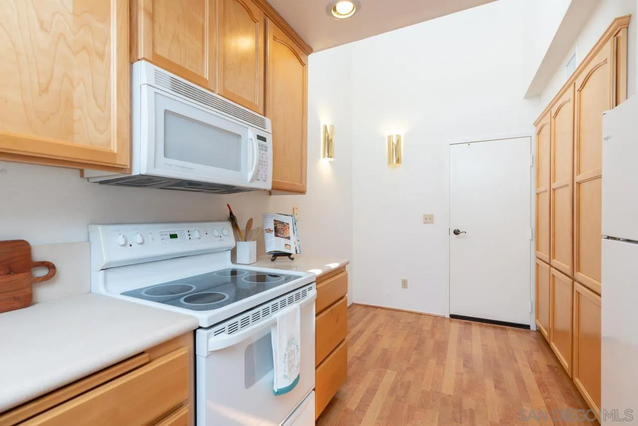 Photo #15: 260016577 Listing: Photo #15
