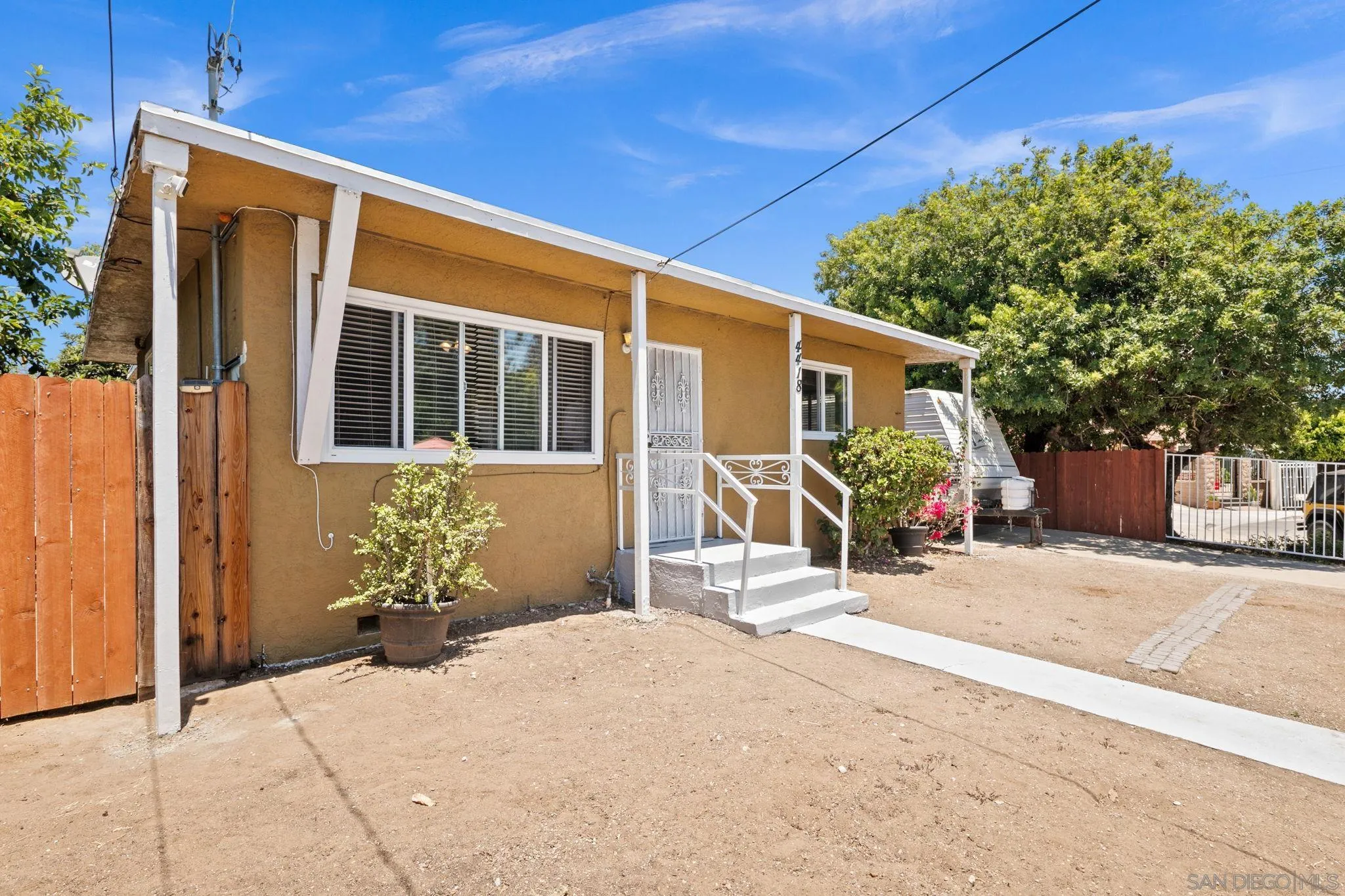 https://cdn.realtyfeed.com/cdn/127/260016579/b687dcf57dd027b0fa14e8245491dc0f.webp