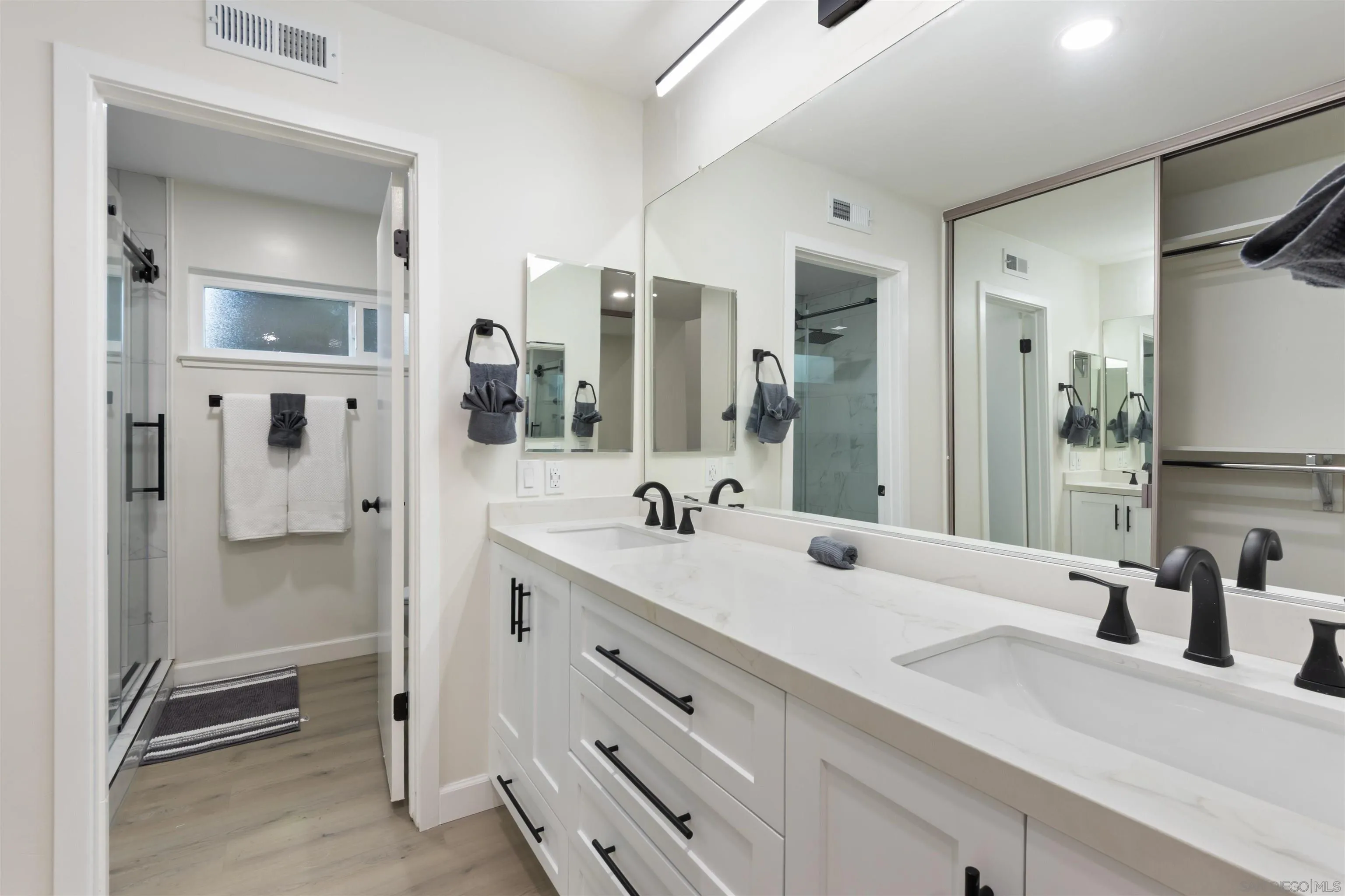 https://cdn.realtyfeed.com/cdn/127/260016584/2e79ea62fbd1c8945d794c64f47e78da.webp