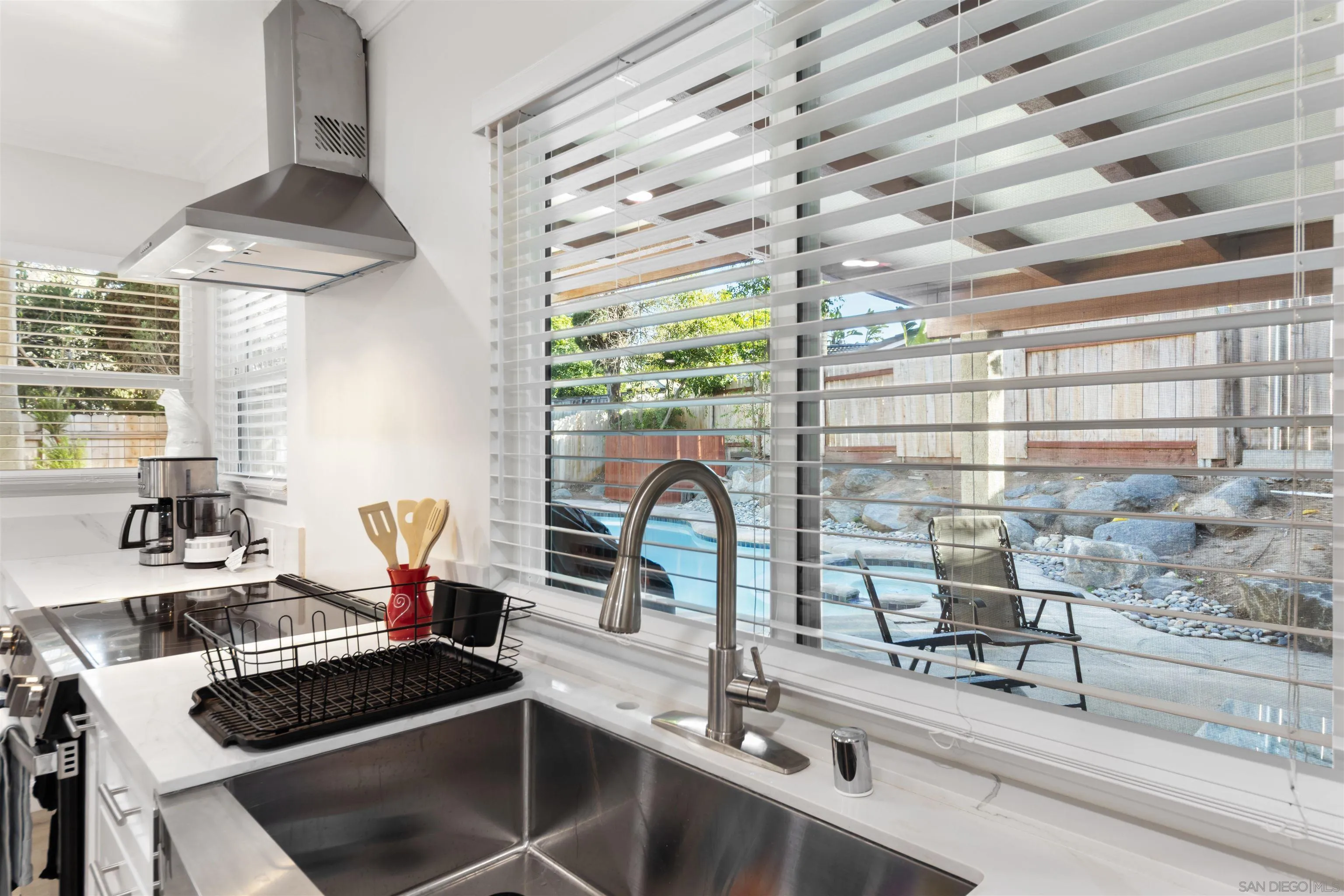 https://cdn.realtyfeed.com/cdn/127/260016584/a82b43938b2c3bf440b0b540c036b1ad.webp