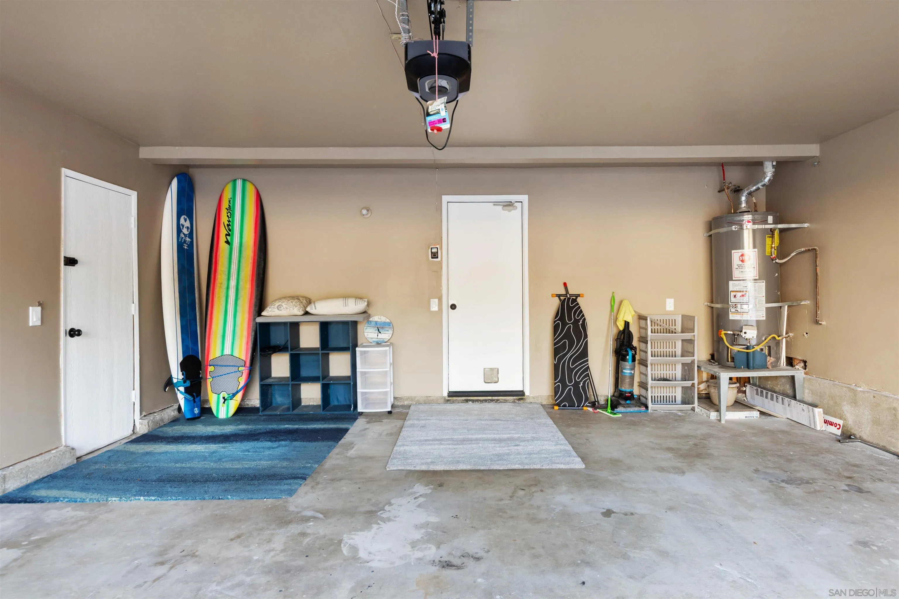 https://cdn.realtyfeed.com/cdn/127/260016584/ee1e55a1b379f63616b56fd84b3535df.webp