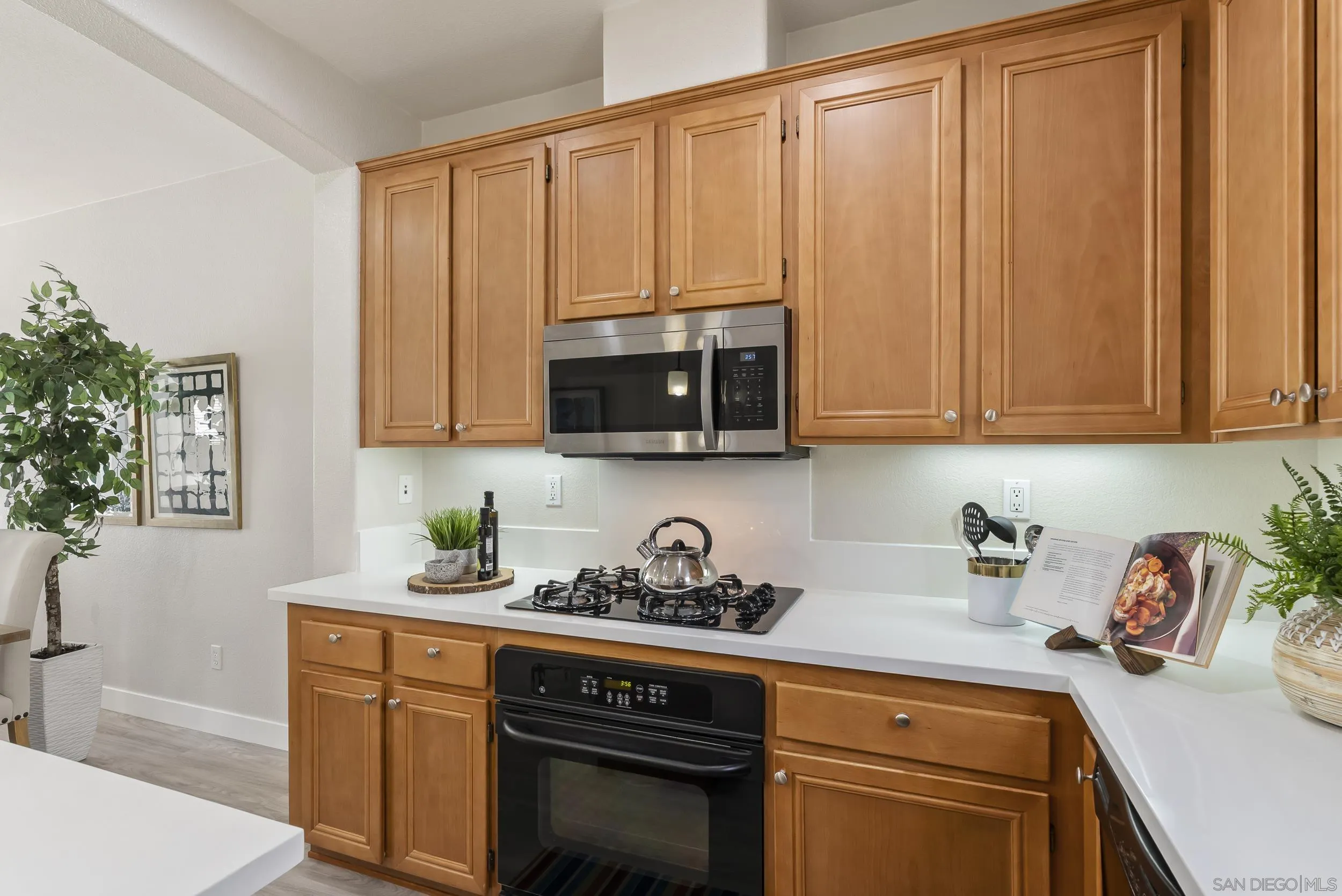 Photo #12: 260016585 Listing: Photo #12