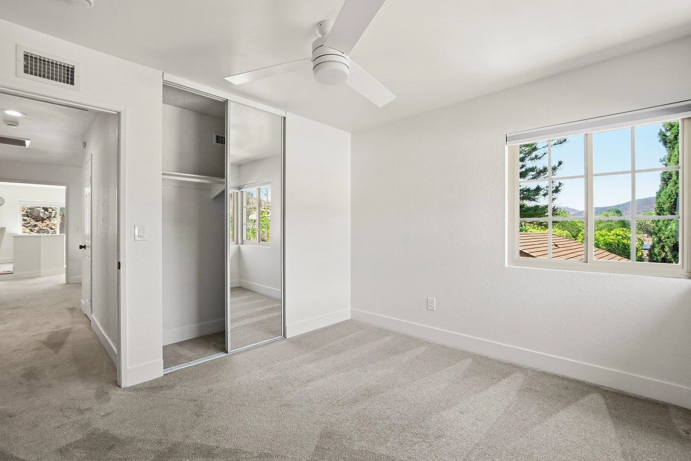 https://cdn.realtyfeed.com/cdn/127/260016587/0109c6a324a2659cd209cab9e0594475.webp