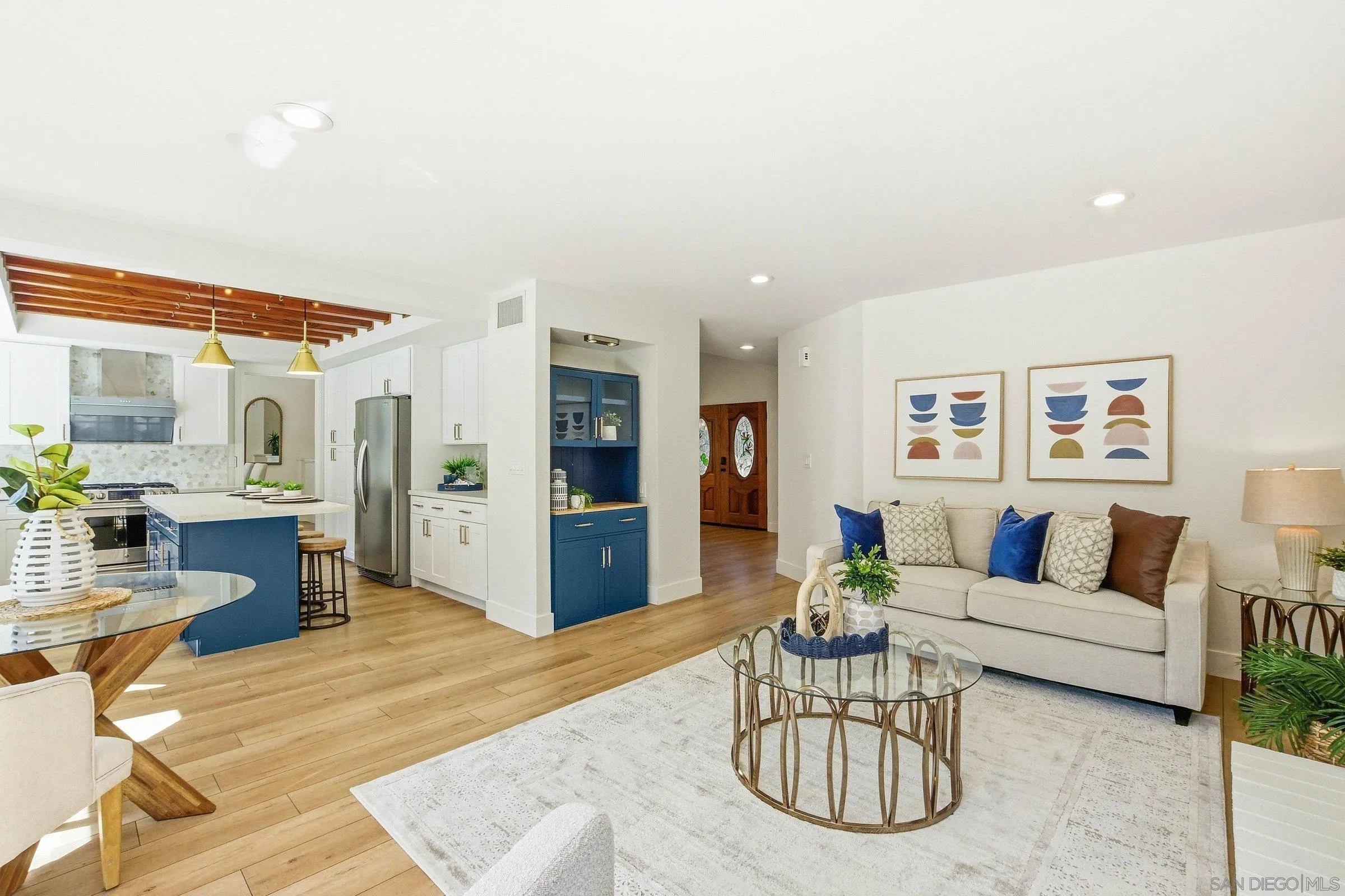 https://cdn.realtyfeed.com/cdn/127/260016587/4401ba2d59db884c94376fec0e05a971.webp
