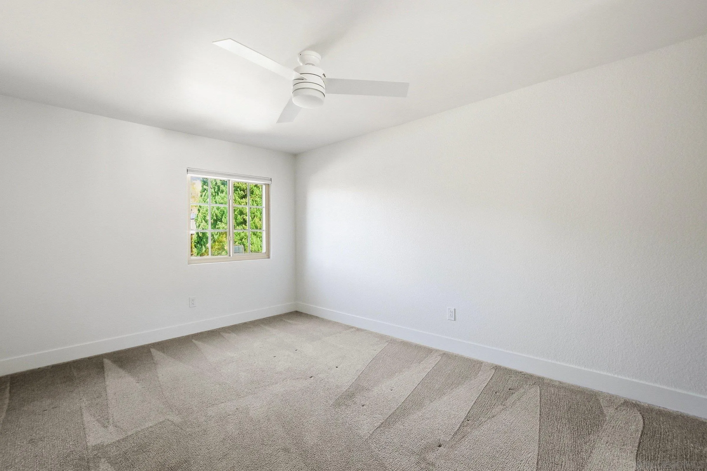 https://cdn.realtyfeed.com/cdn/127/260016587/47456ff8170c47660f37677754ae5c88.webp