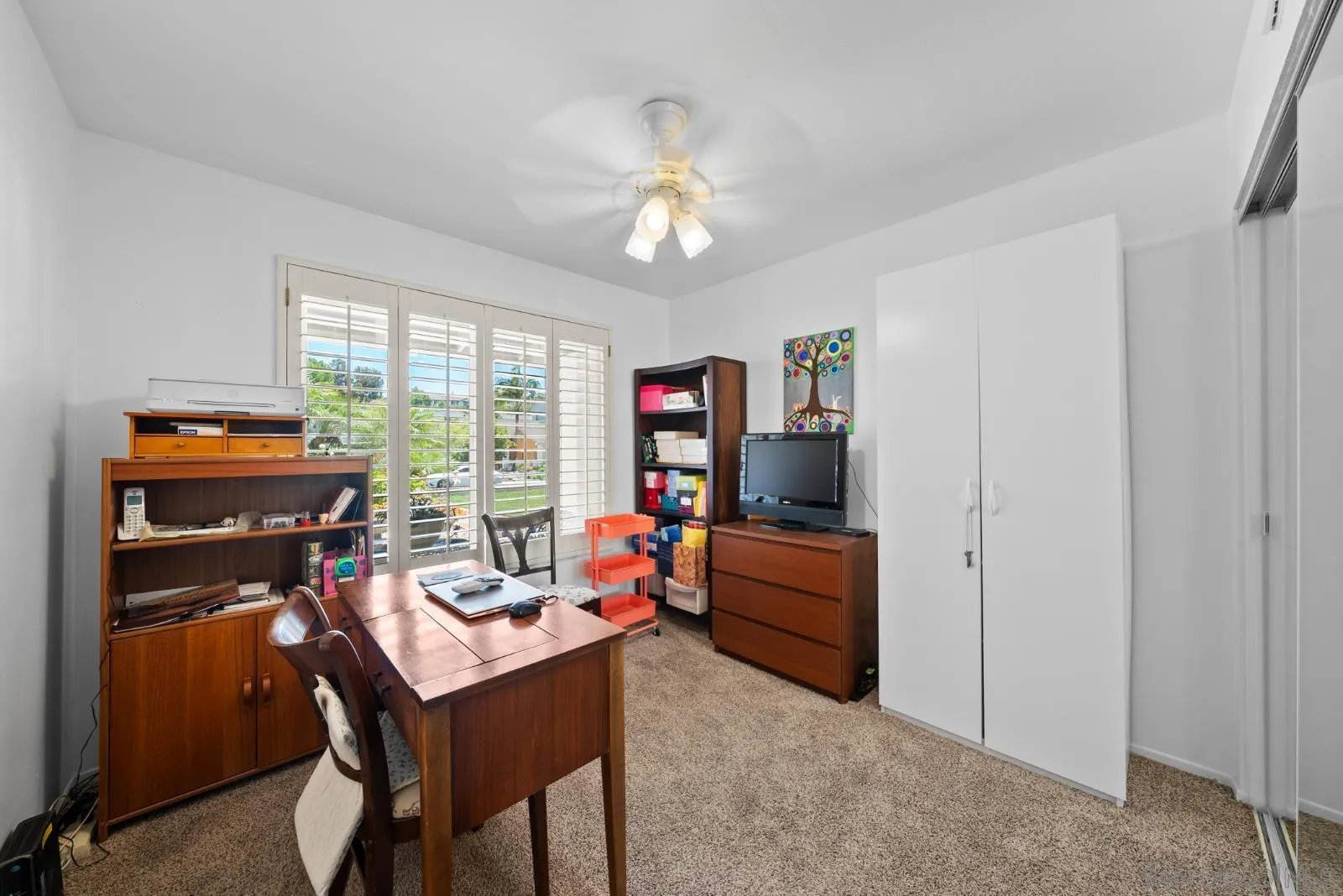 https://cdn.realtyfeed.com/cdn/127/260016589/1047448acd1a466ca09545371a1c245d.webp