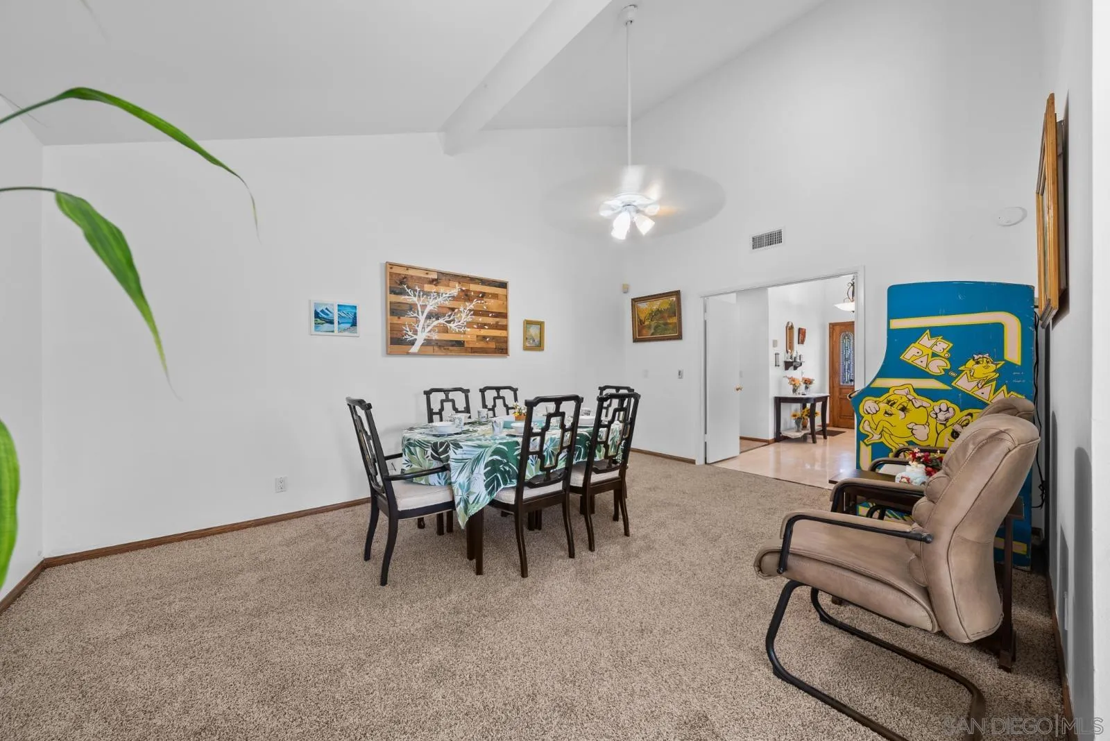 https://cdn.realtyfeed.com/cdn/127/260016589/3d237c8ef72eca727de53c5b2ee2410f.webp