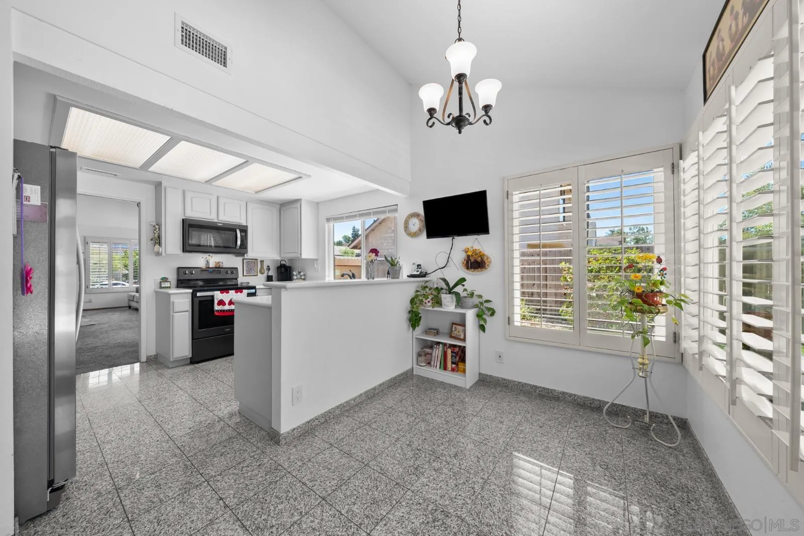 https://cdn.realtyfeed.com/cdn/127/260016589/c35740425457cc5f322070d7d3f6152d.webp