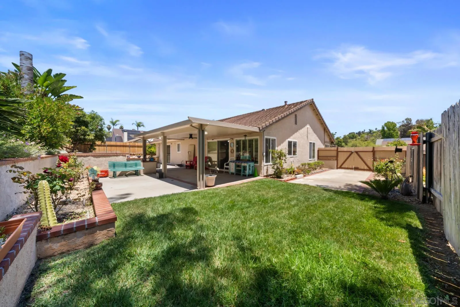 https://cdn.realtyfeed.com/cdn/127/260016589/d0948697a9ac1ffde439c67b2b0c9b9e.webp