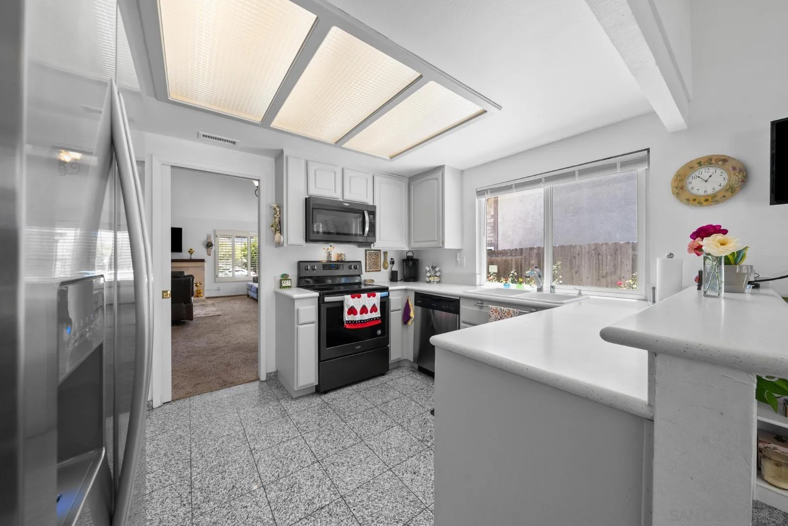 https://cdn.realtyfeed.com/cdn/127/260016589/f2b9ca7b62d353f7e008caea223f0fbe.webp