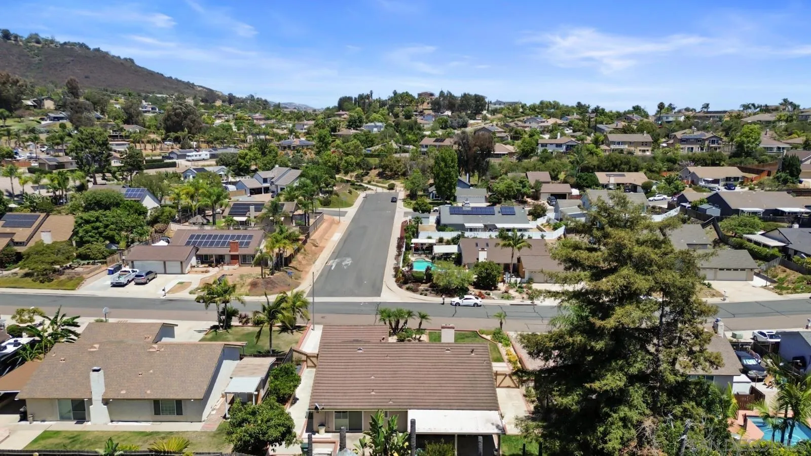 https://cdn.realtyfeed.com/cdn/127/260016589/fd3cfe07fc5b5df1007c86858b30789d.webp