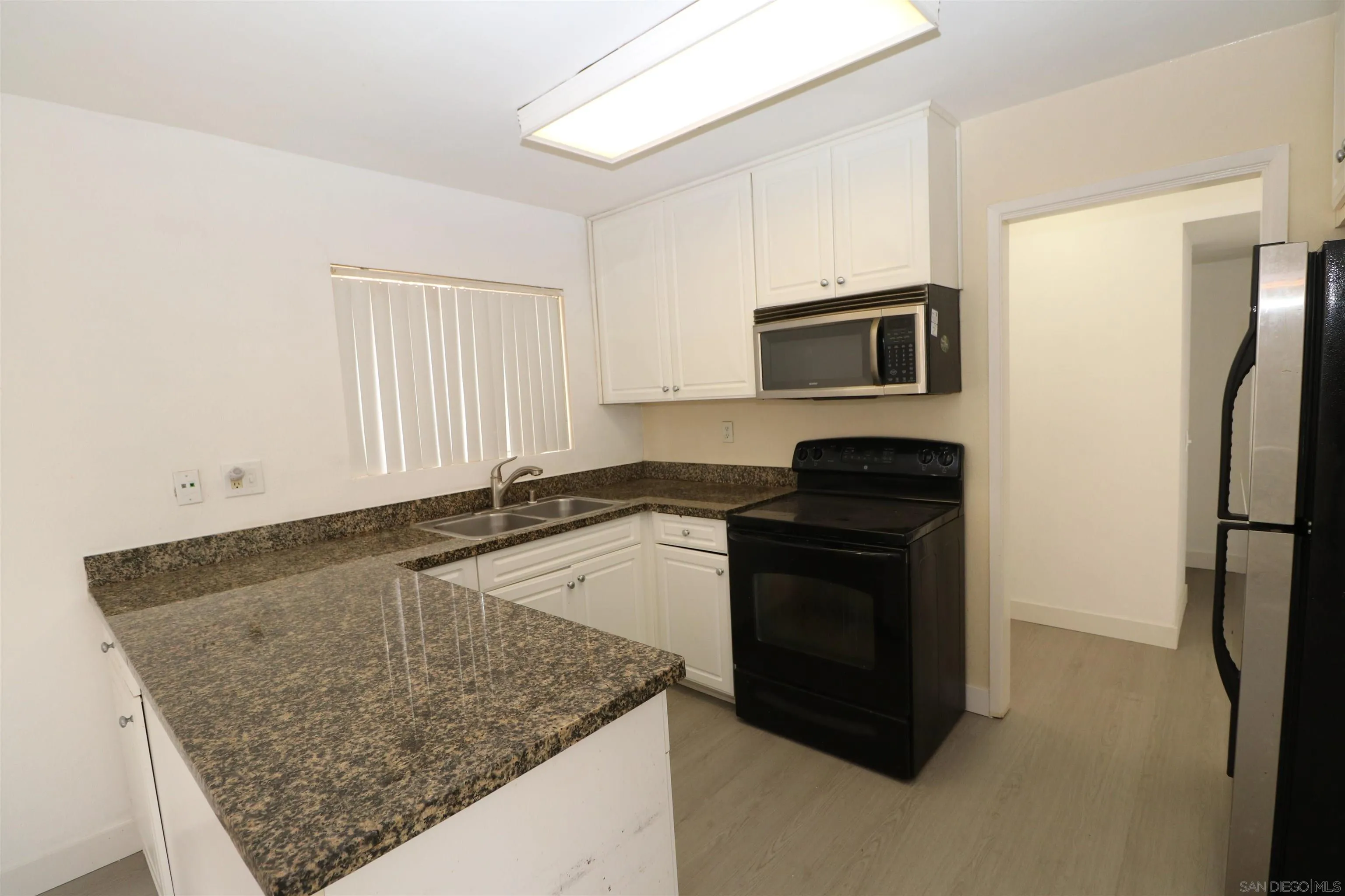 17081 W Bernardo Dr Unit 107, San Diego, CA 92127 - Photo 3 of 33, San Diego, CA