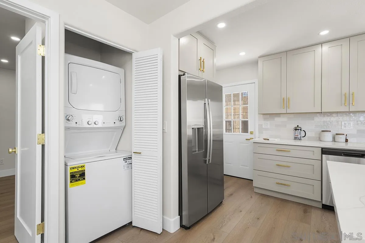 https://cdn.realtyfeed.com/cdn/127/260016593/ac39a50fd53f0c372a1a2397df6aa60f.webp
