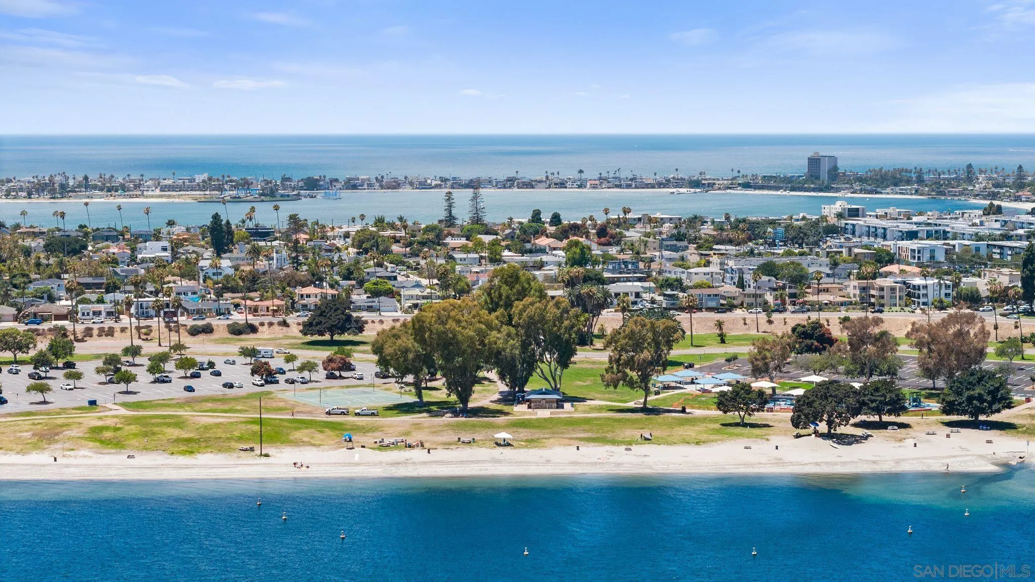 https://cdn.realtyfeed.com/cdn/127/260016597/086b934010012fe38df1ad8996584768.webp