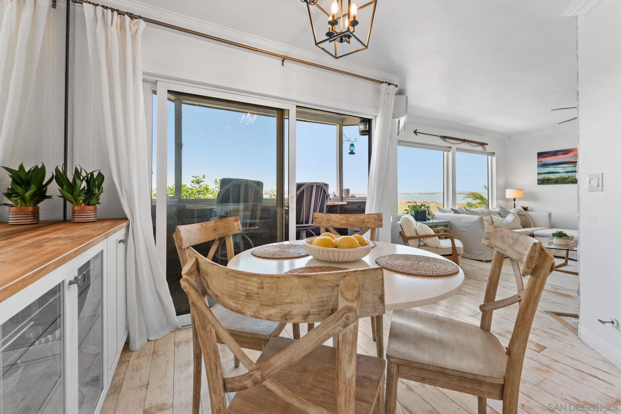 https://cdn.realtyfeed.com/cdn/127/260016597/6b8e59e6751b43d349166b4dbf9a02a1.webp