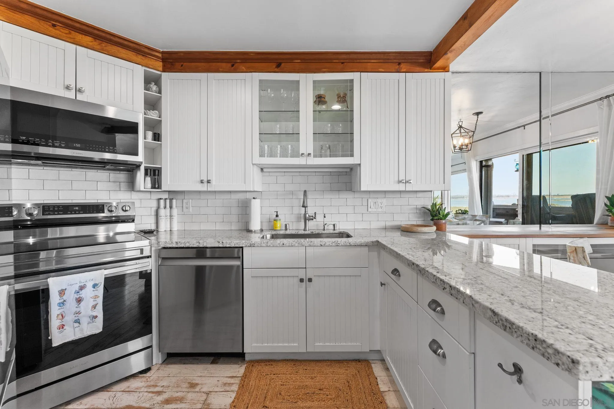 https://cdn.realtyfeed.com/cdn/127/260016597/9910816aa9e8a60d61441bb3ce7c7c31.webp