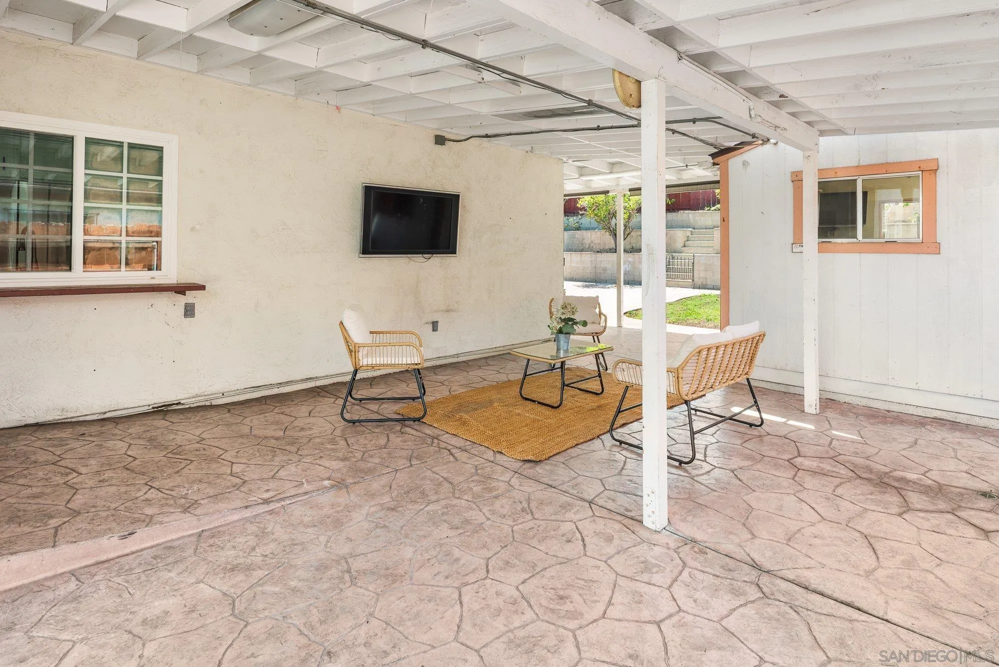 https://cdn.realtyfeed.com/cdn/127/260016602/085a995806439c3596a9133706ba80e7.webp