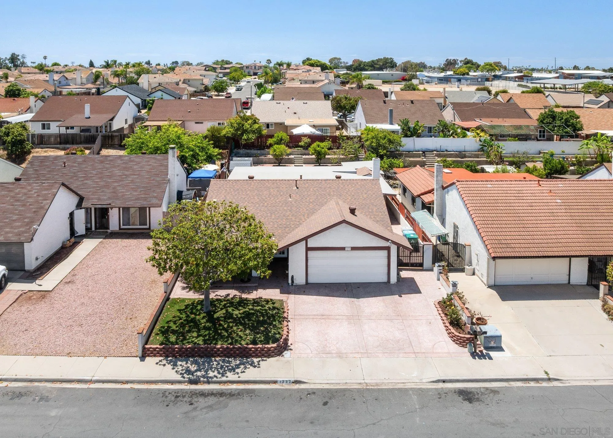 https://cdn.realtyfeed.com/cdn/127/260016602/5456d4bebbb97eebc4a35f7b3ffe8261.webp