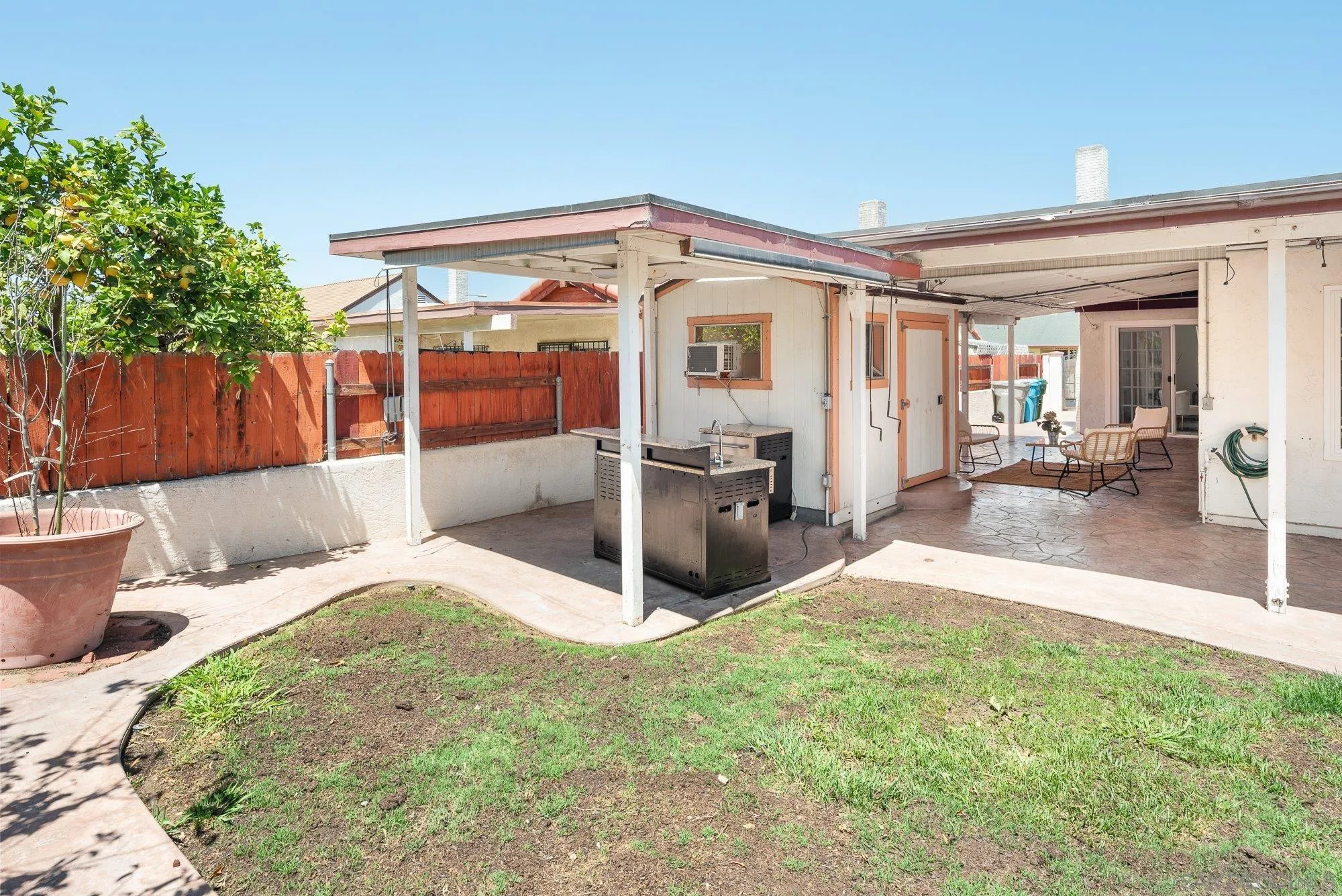 https://cdn.realtyfeed.com/cdn/127/260016602/723a637f803e705dea558943598b4ebb.webp